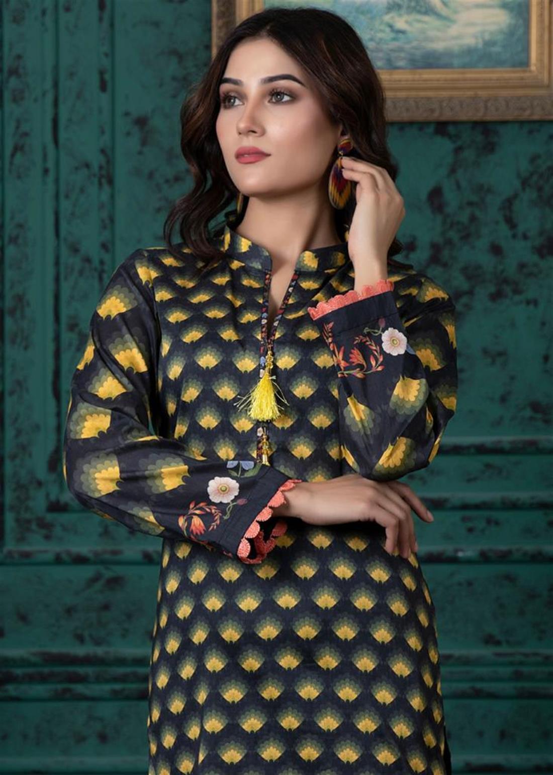 Grey & Yellow Grey/Yellow Digital Printed Lawn Embroidered Kurta