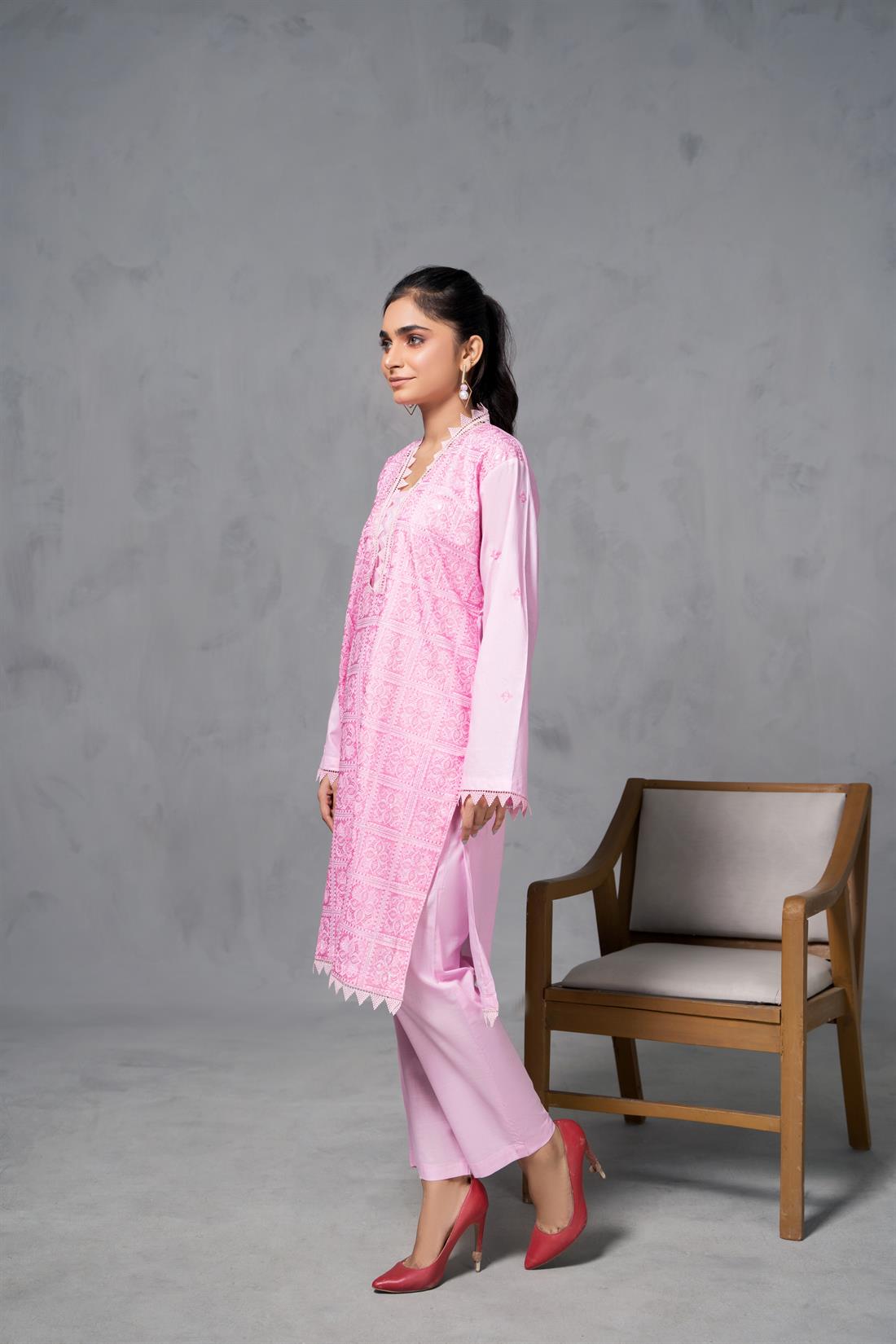 Light Pink Cotton Thread and Sequence Embroidered Kurta