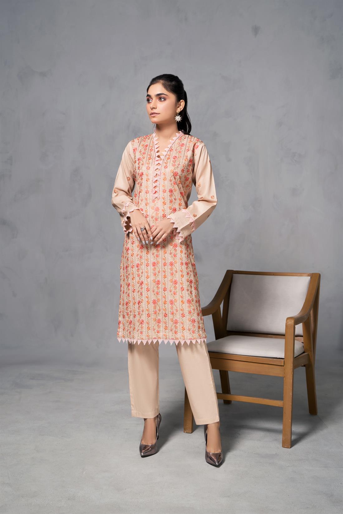 Cappuccino Cotton Floral Thread Embroidered Kurta with Trouser