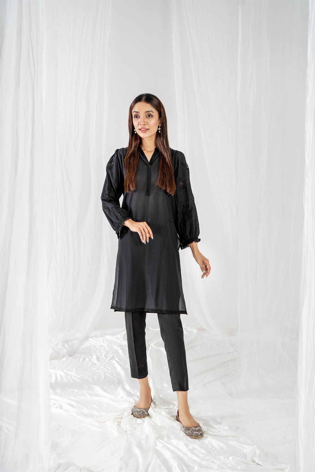 Black 1PC