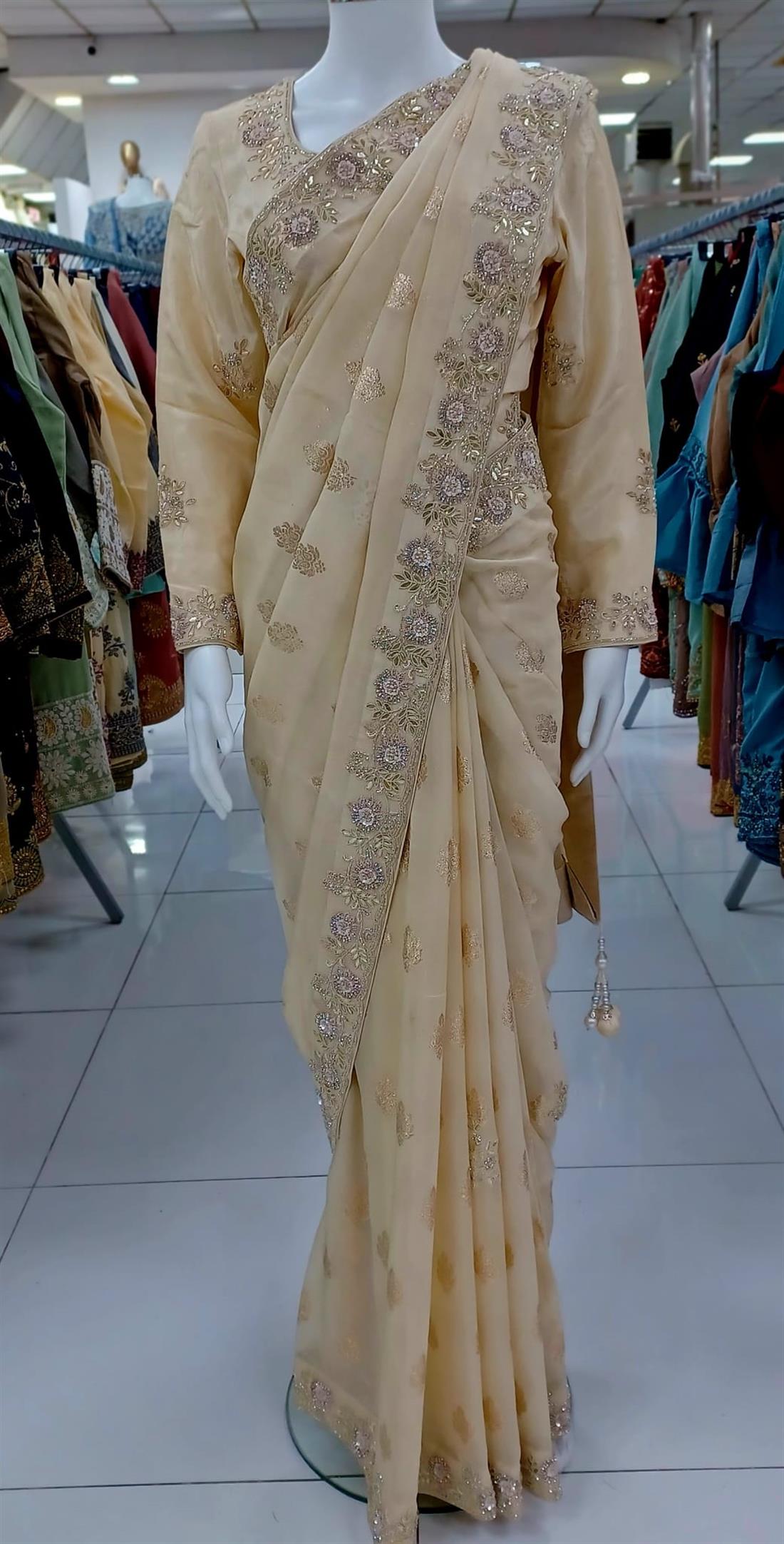 Cream Banarasi Organza Banarsi Saree.