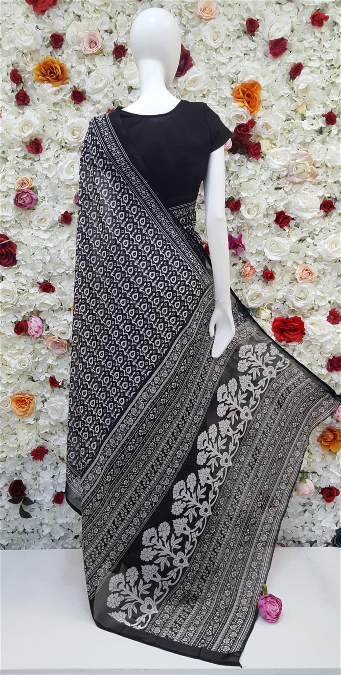 Black & White Digital Print Georgette Sarees