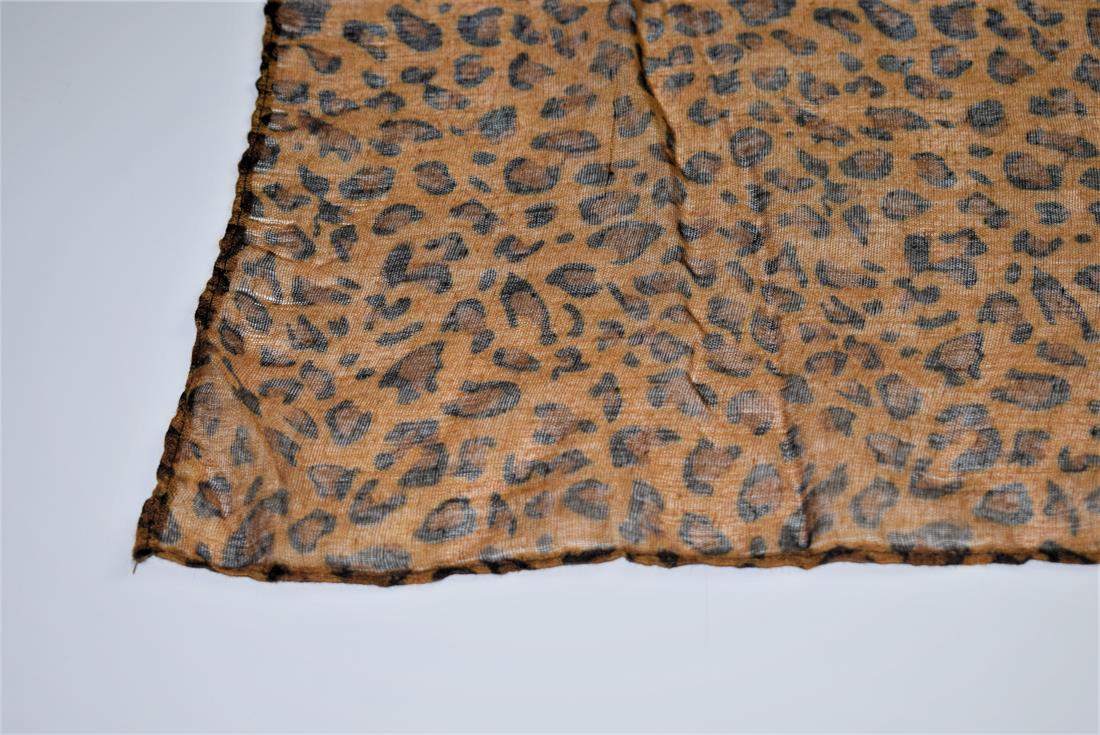 COL 6 Printed Shawl
