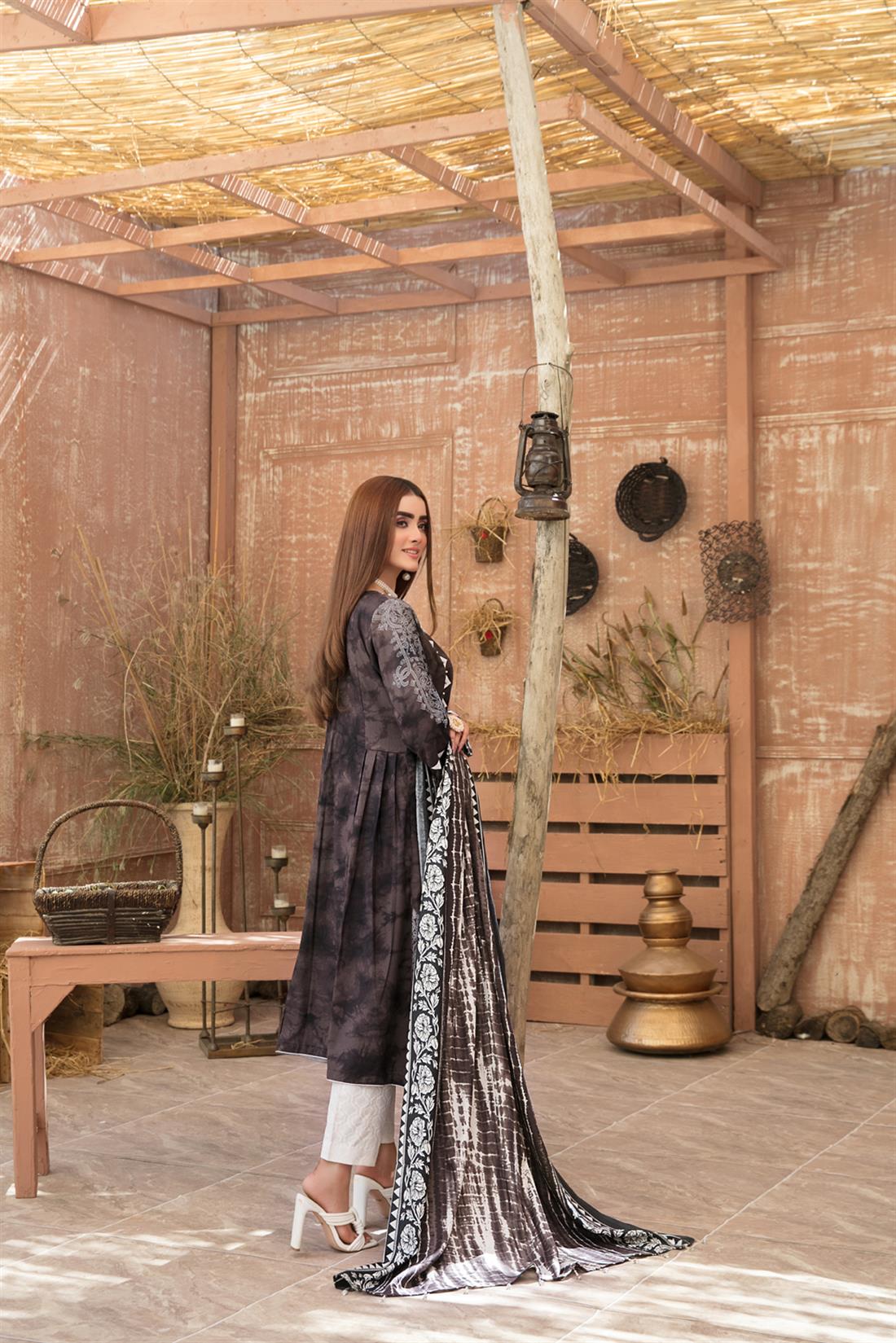 Black Embroidered Linen Ladies Readymade