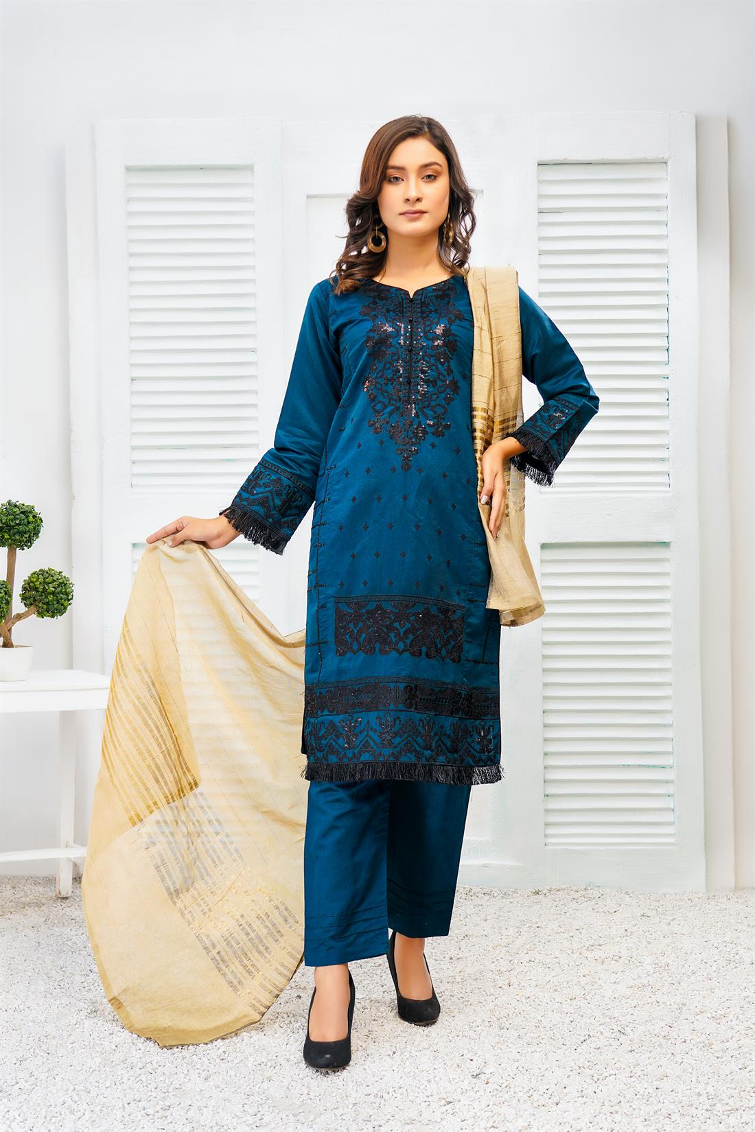 Teal 3 Piece Beautiful Embroidered Readymade Salwar Suit
