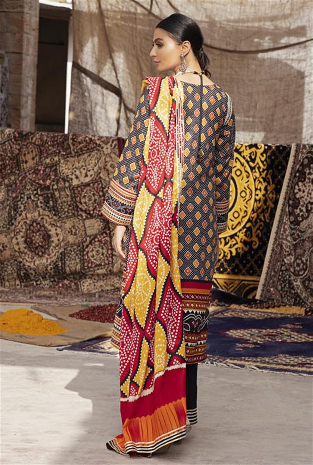 Black Chunri Printed Lawn Readymade Salwar Suit