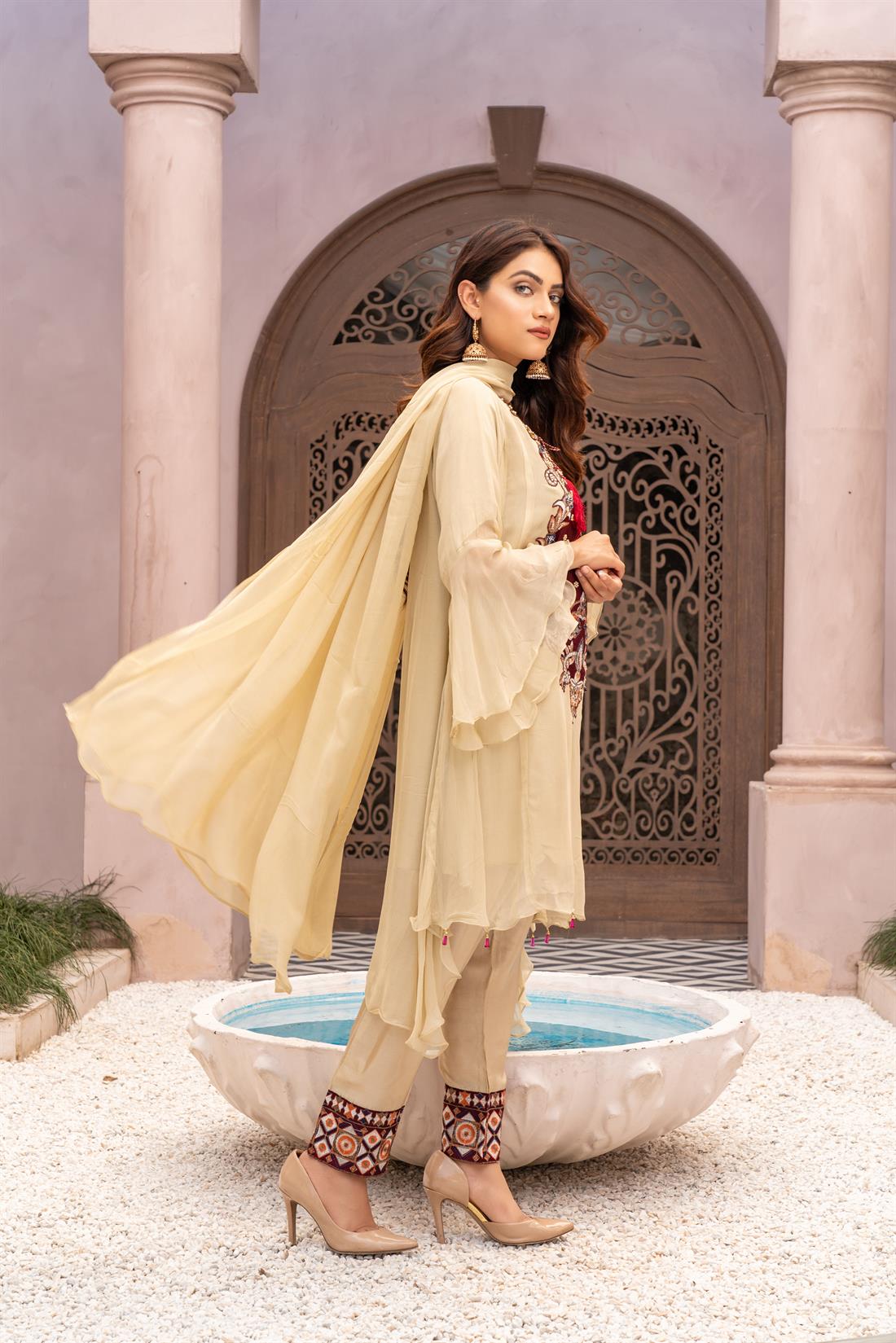 Beige Ladies Readymade 3 Piece Suits for Womens