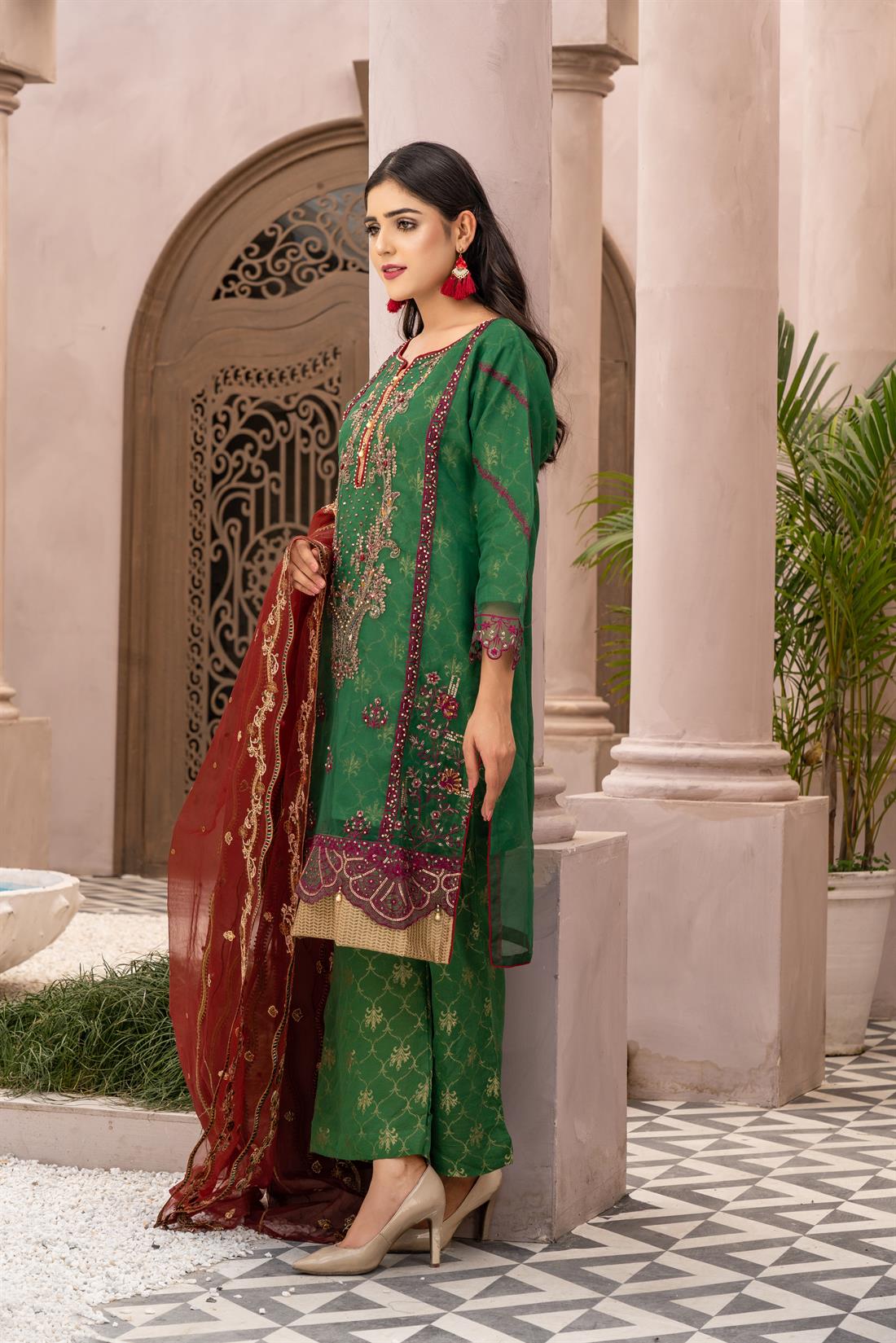 Green Ladies Readymade 3 Piece Suits for Womens