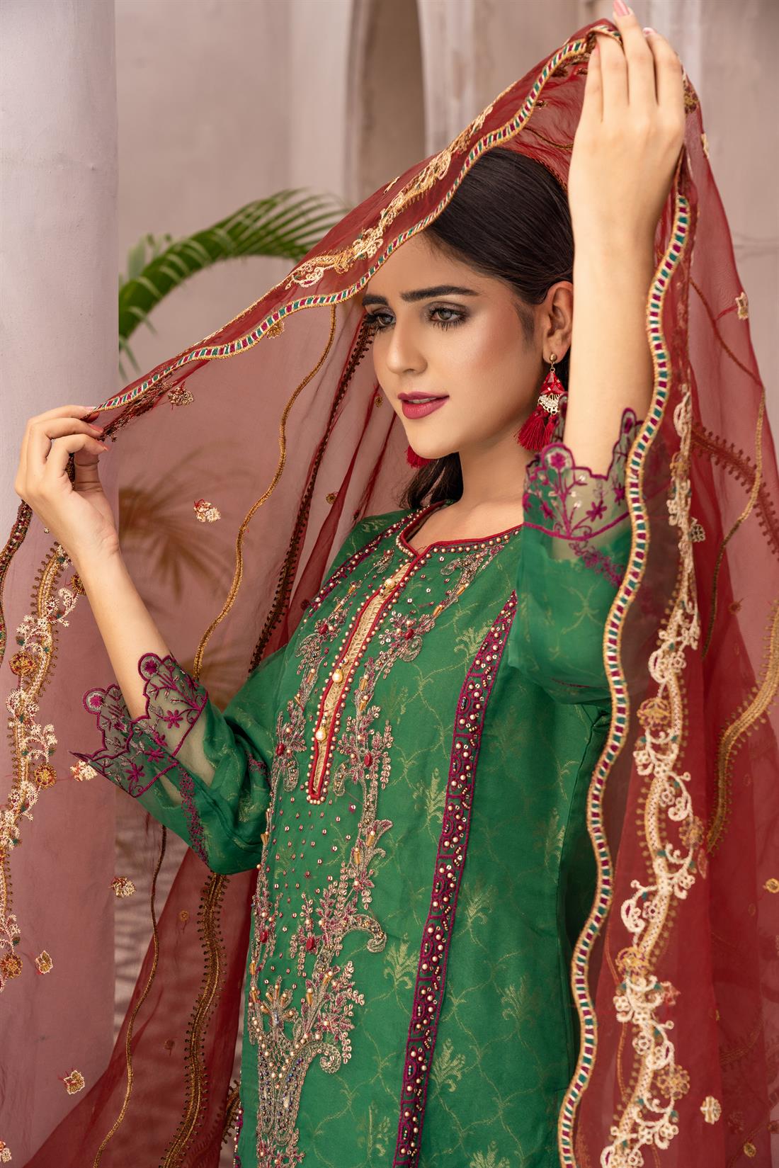 Green Ladies Readymade 3 Piece Suits for Womens