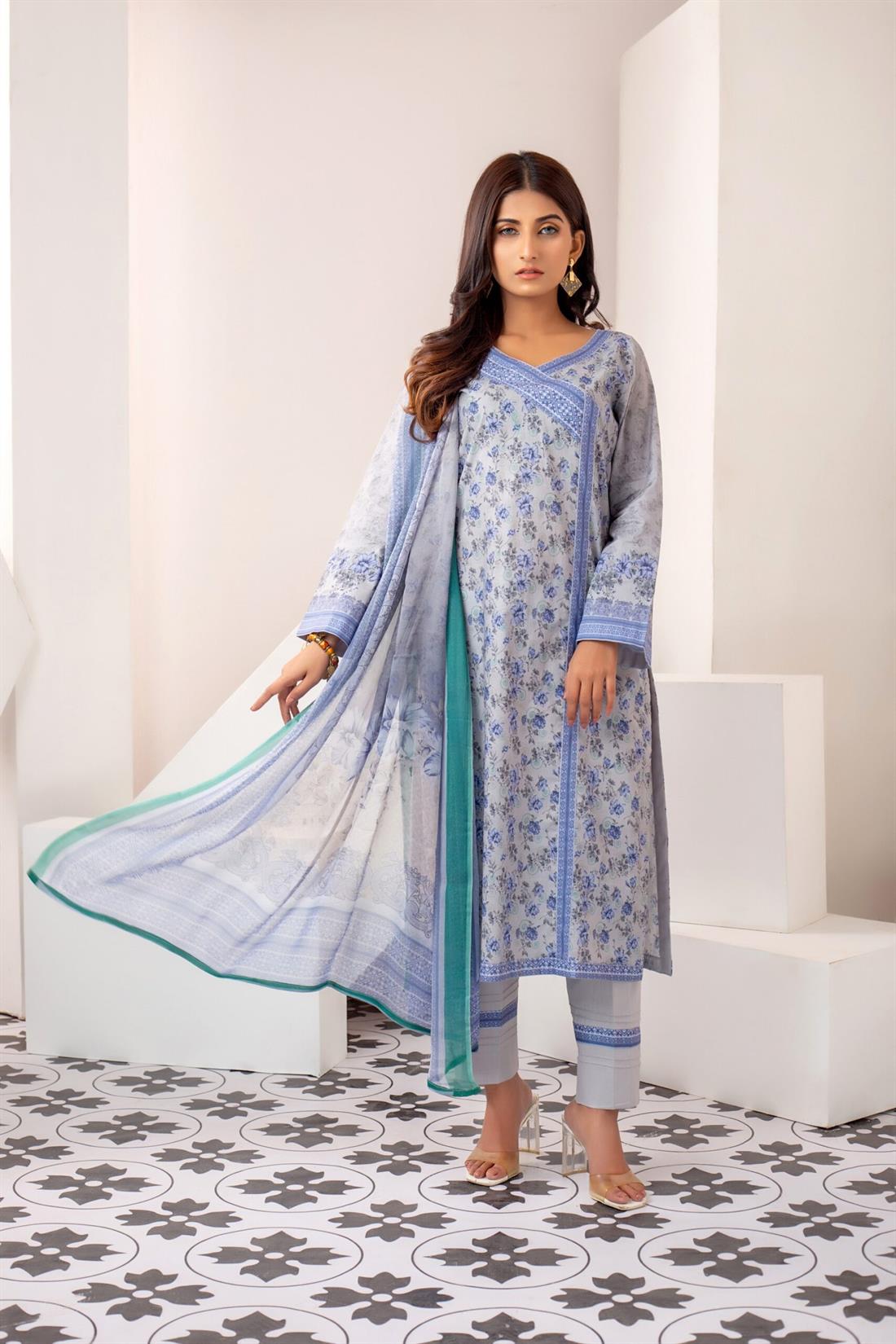 Lavendar Lavender Printed Shirt with Dupatta & Trouser