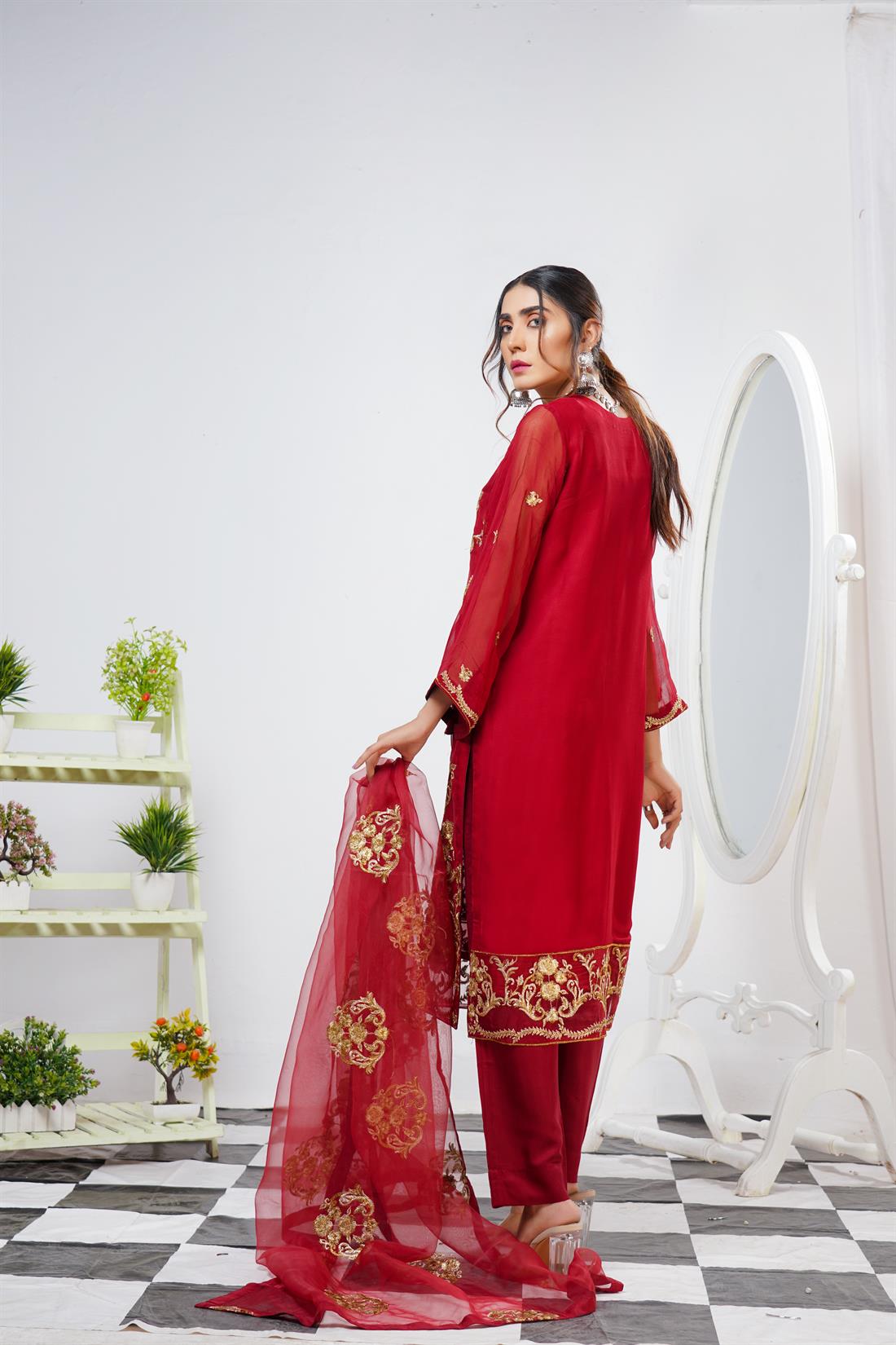 Maroon Ladies Readymade 3 Piece Suits for Womens