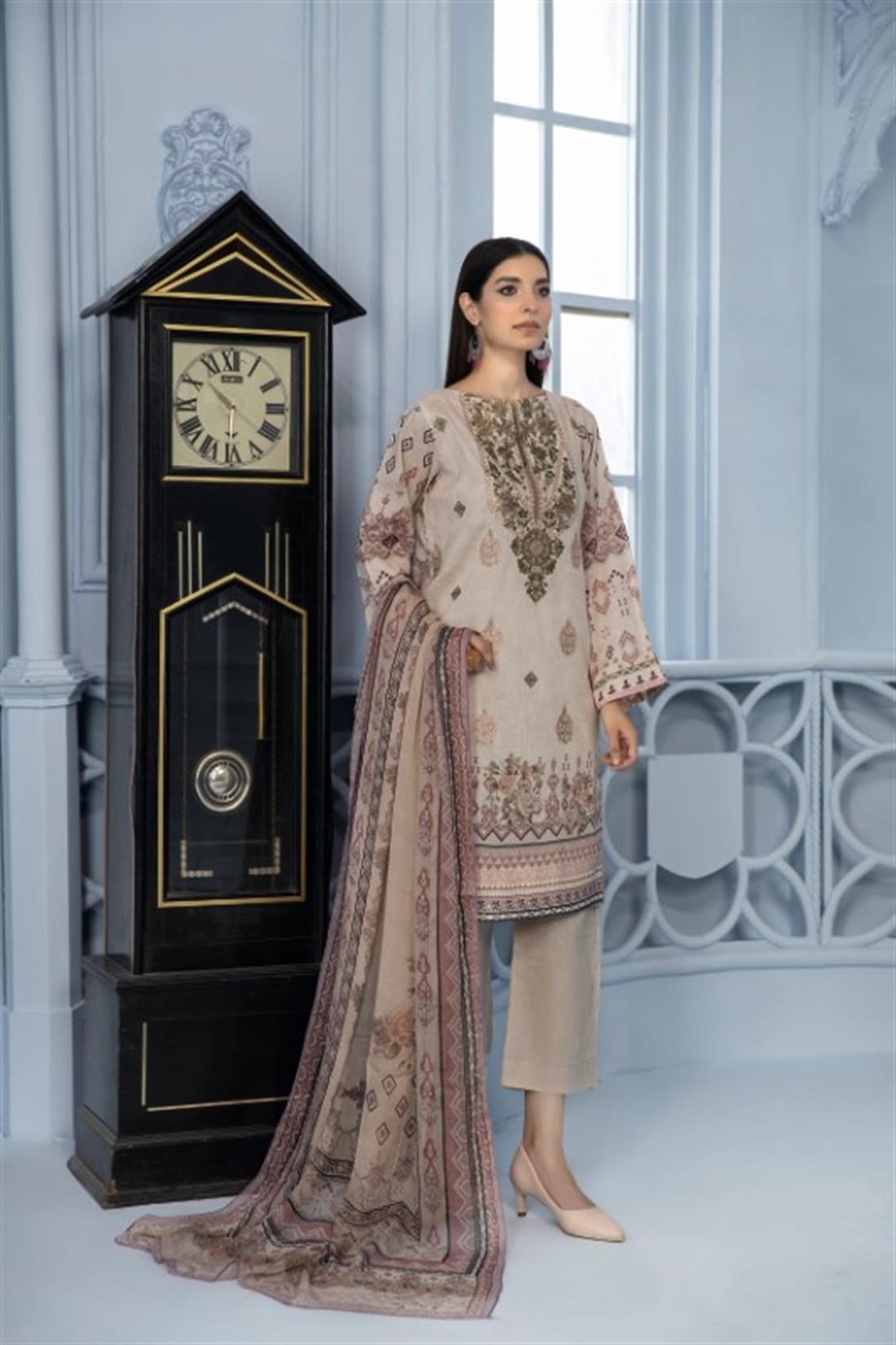 Embroidered Chiffon Digital Printed Lawn Ladies Readymade Salwar Suit