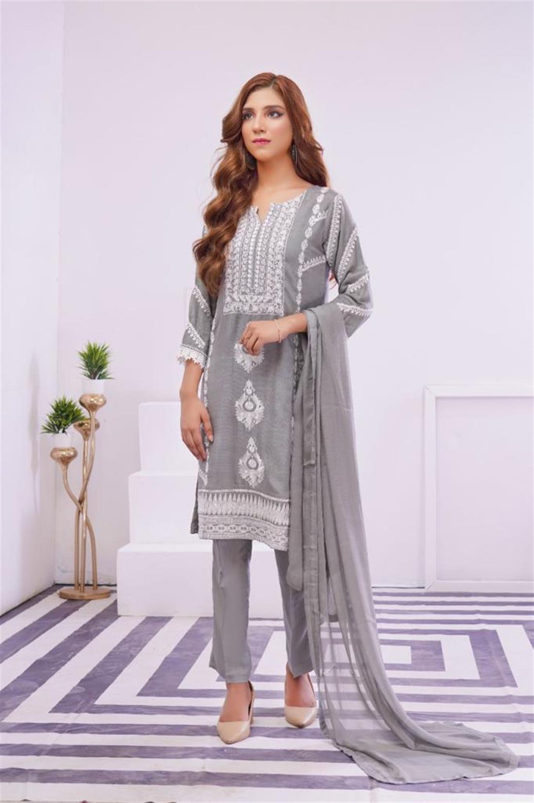 Grey Embroidered Dusky Pink 3 Piece Suite with Heavy Chiffon Dupatta