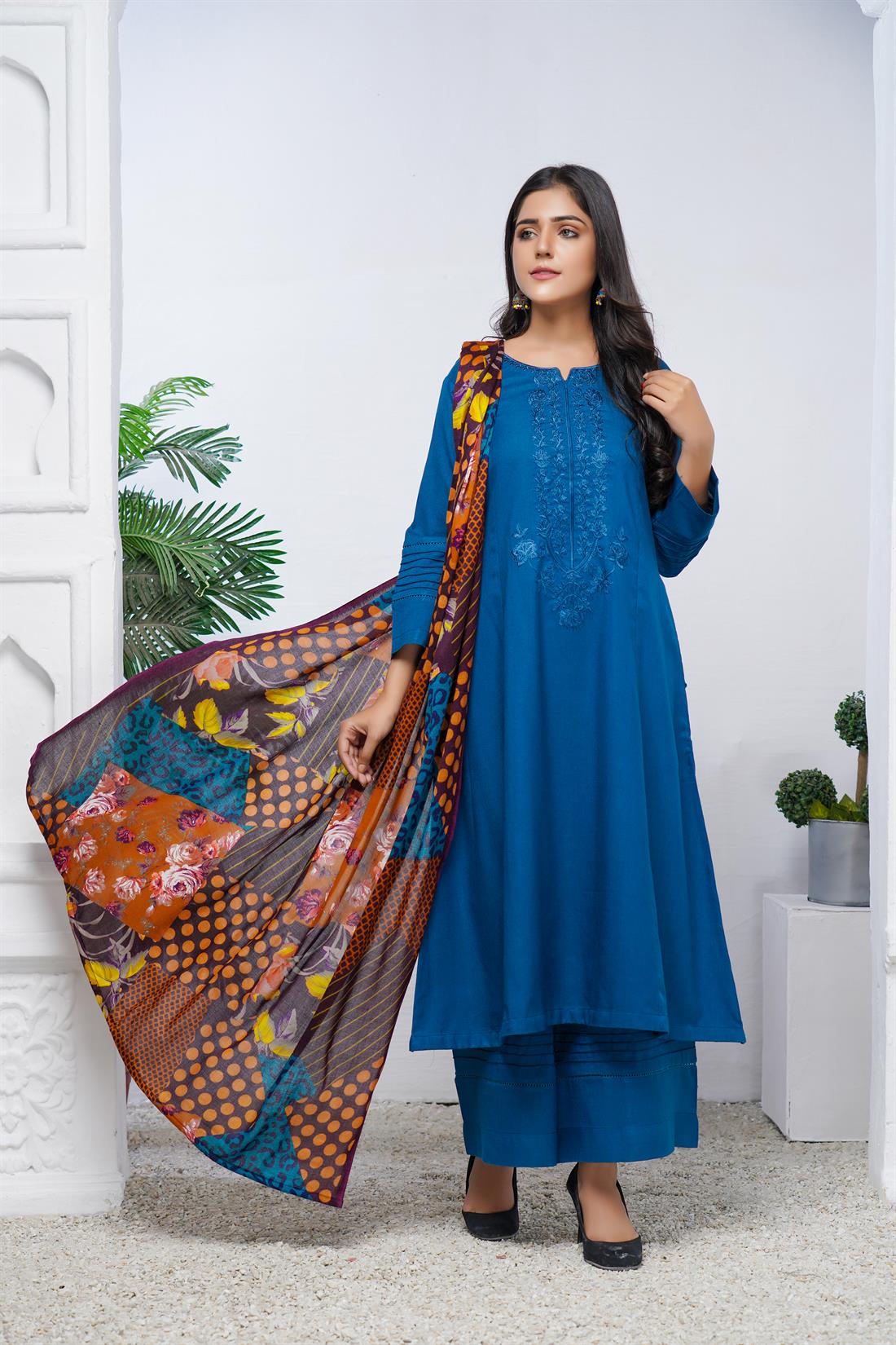 Zinc Embroidered Khaddar Peplum Ladies Readymade