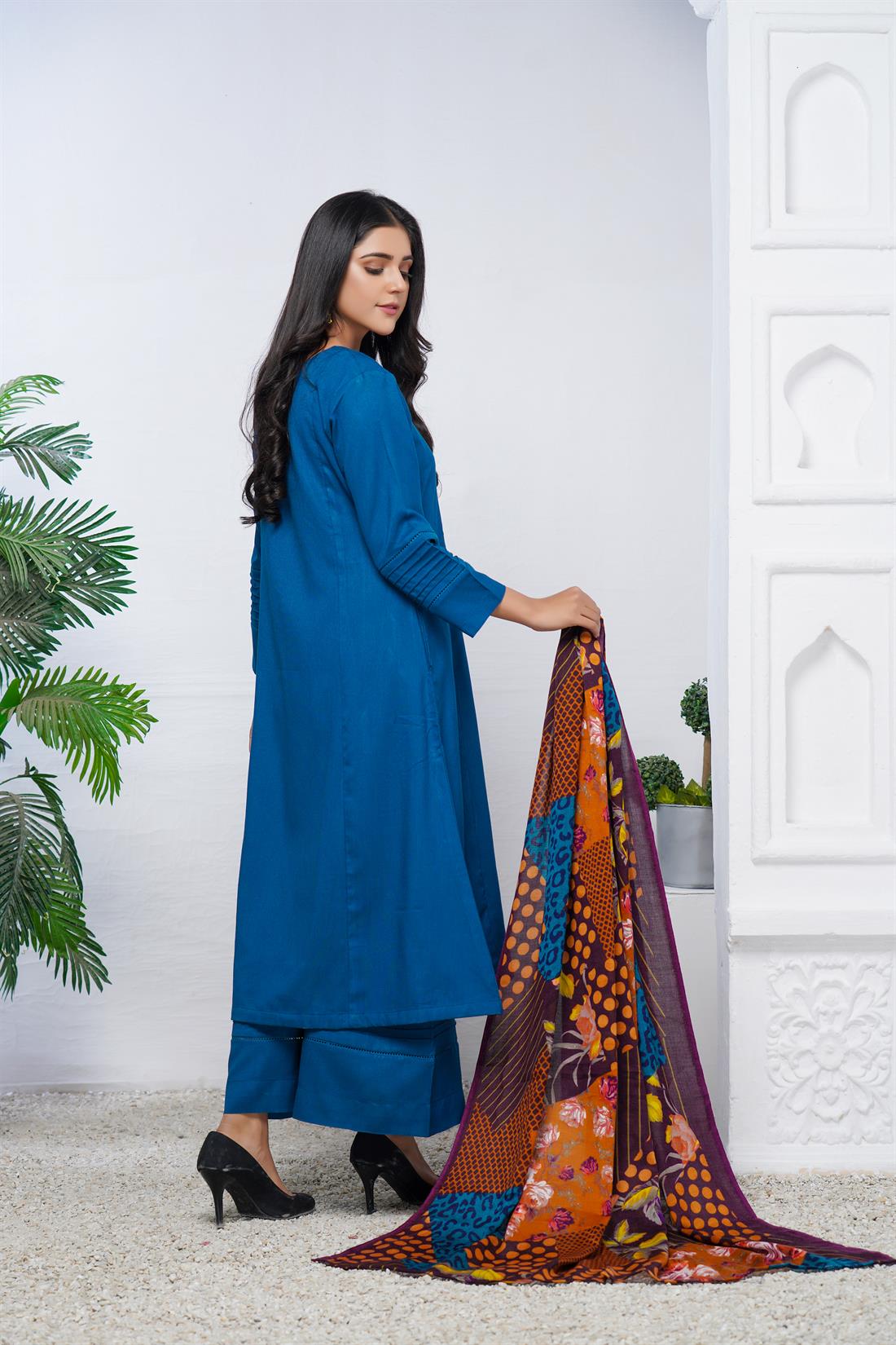 Zinc Embroidered Khaddar Peplum Ladies Readymade
