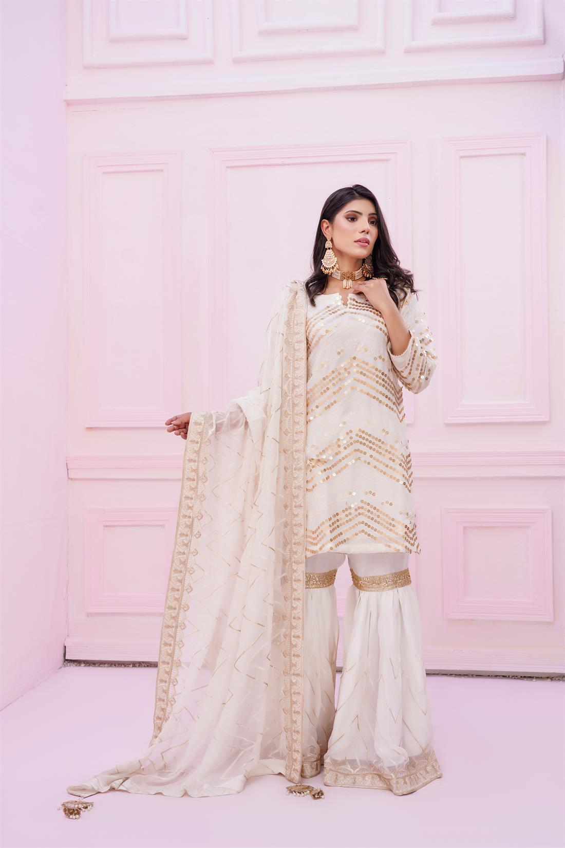 Off White Stunning Embroidered 3 Piece Stitched Suit