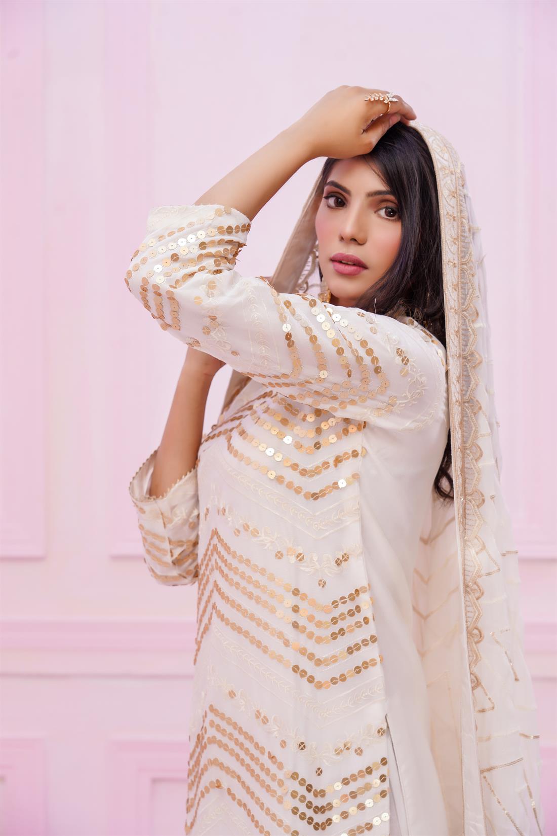 Off White Stunning Embroidered 3 Piece Stitched Suit