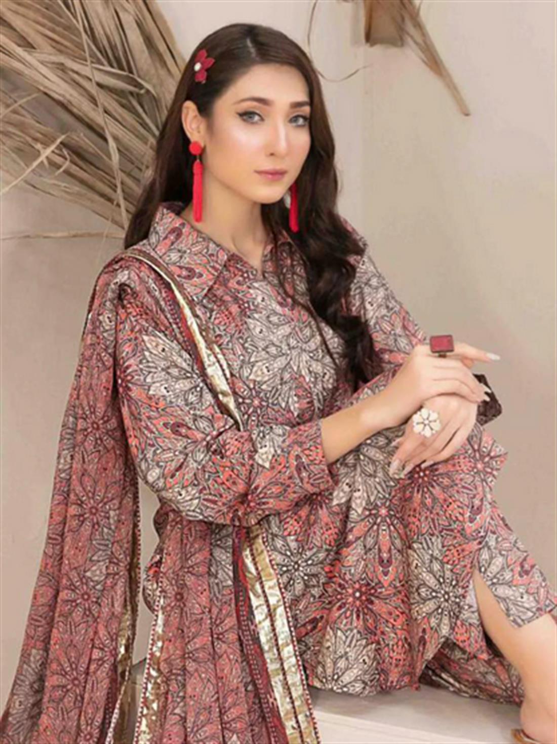 Pink & Multicolour Digital Print Chiffon 3 Piece Ready-to-wear Printed Linen Collection