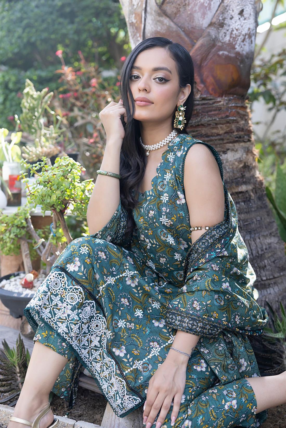 Green Embroidered Chikankari Lawn 3 Piece Suit