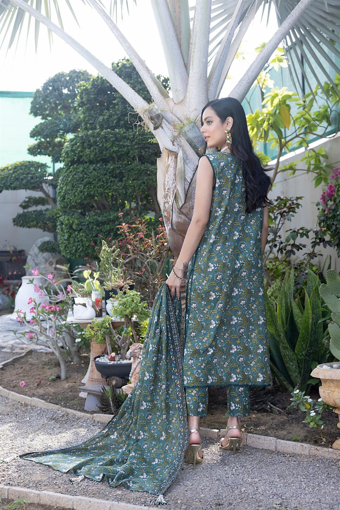 Green Embroidered Chikankari Lawn 3 Piece Suit