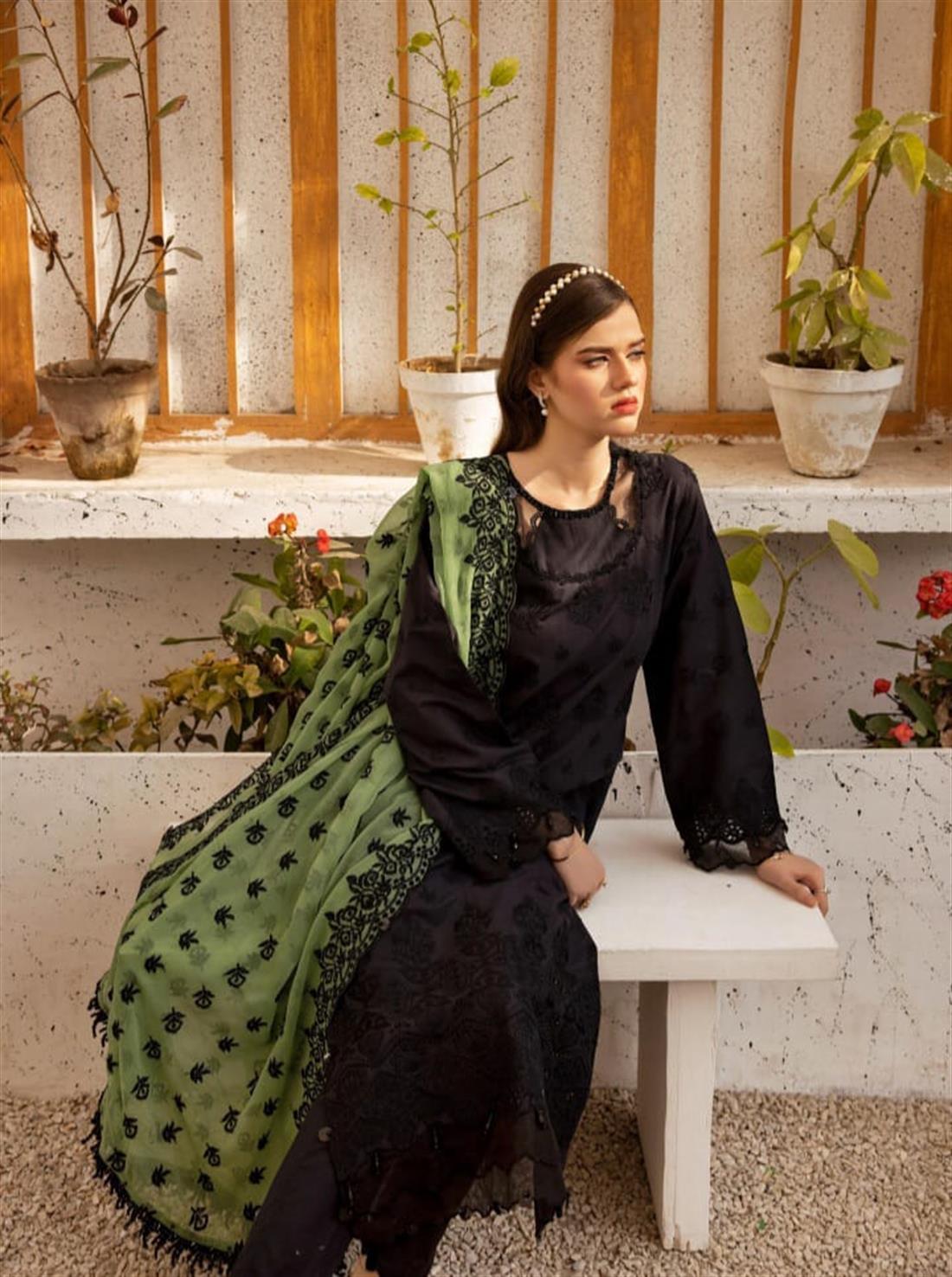 Black & Green Embroidered Chiffon Chikan Kari 3 Piece Suit