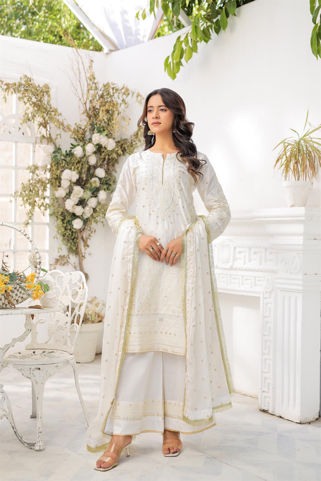 Off White Sequinned Chiffon Beautiful Silk Suit