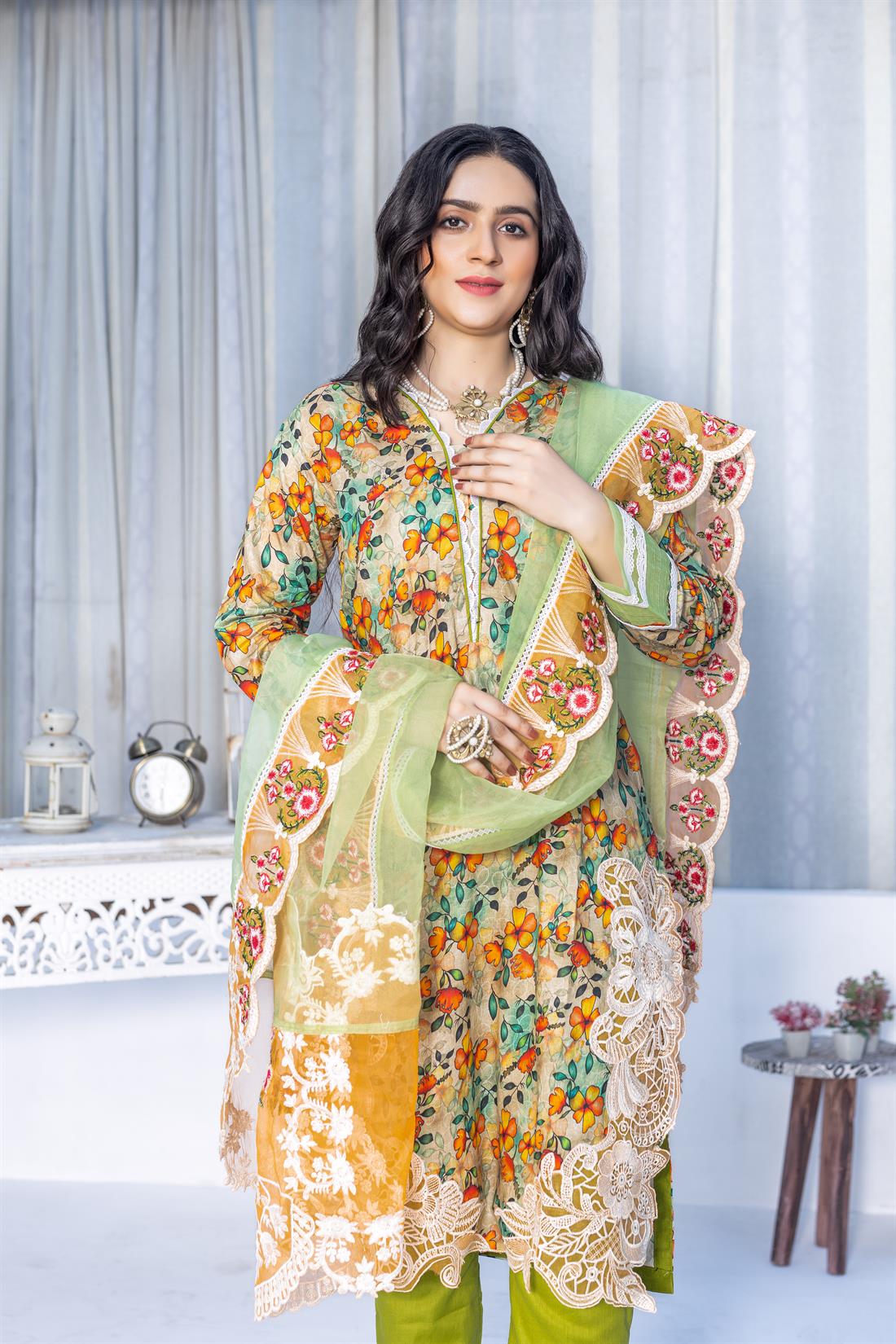 Green Multicolour Embroidered Silk Ladies 3 Piece Suit