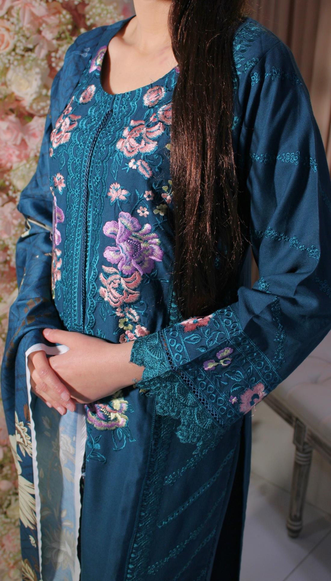 Teal Blue Digital Print Dhanak 3 Piece Suit