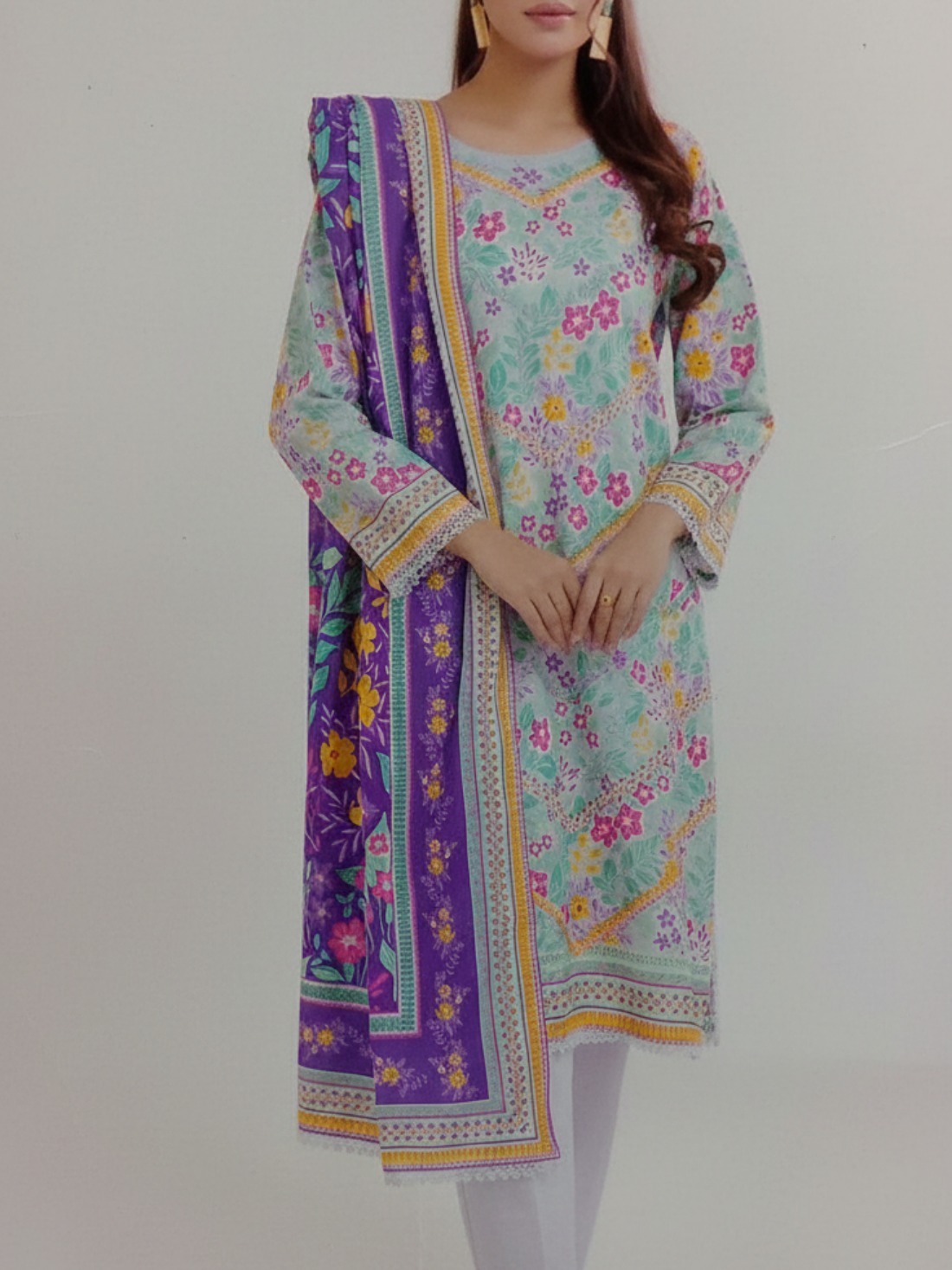 Lilac & Multicolour Printed Khaddar Ladies 3 Piece Khadder Suit