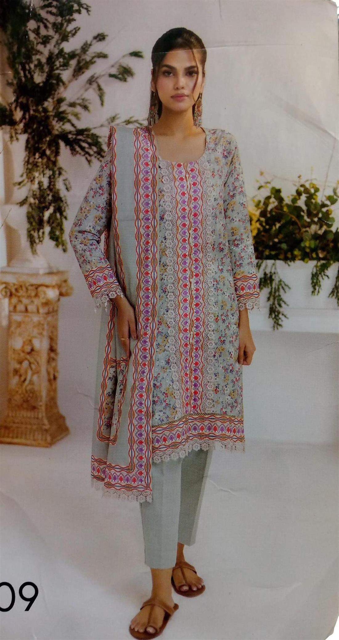 Grey Printed Khaddar Ladies 3 Piece Khadder Suit