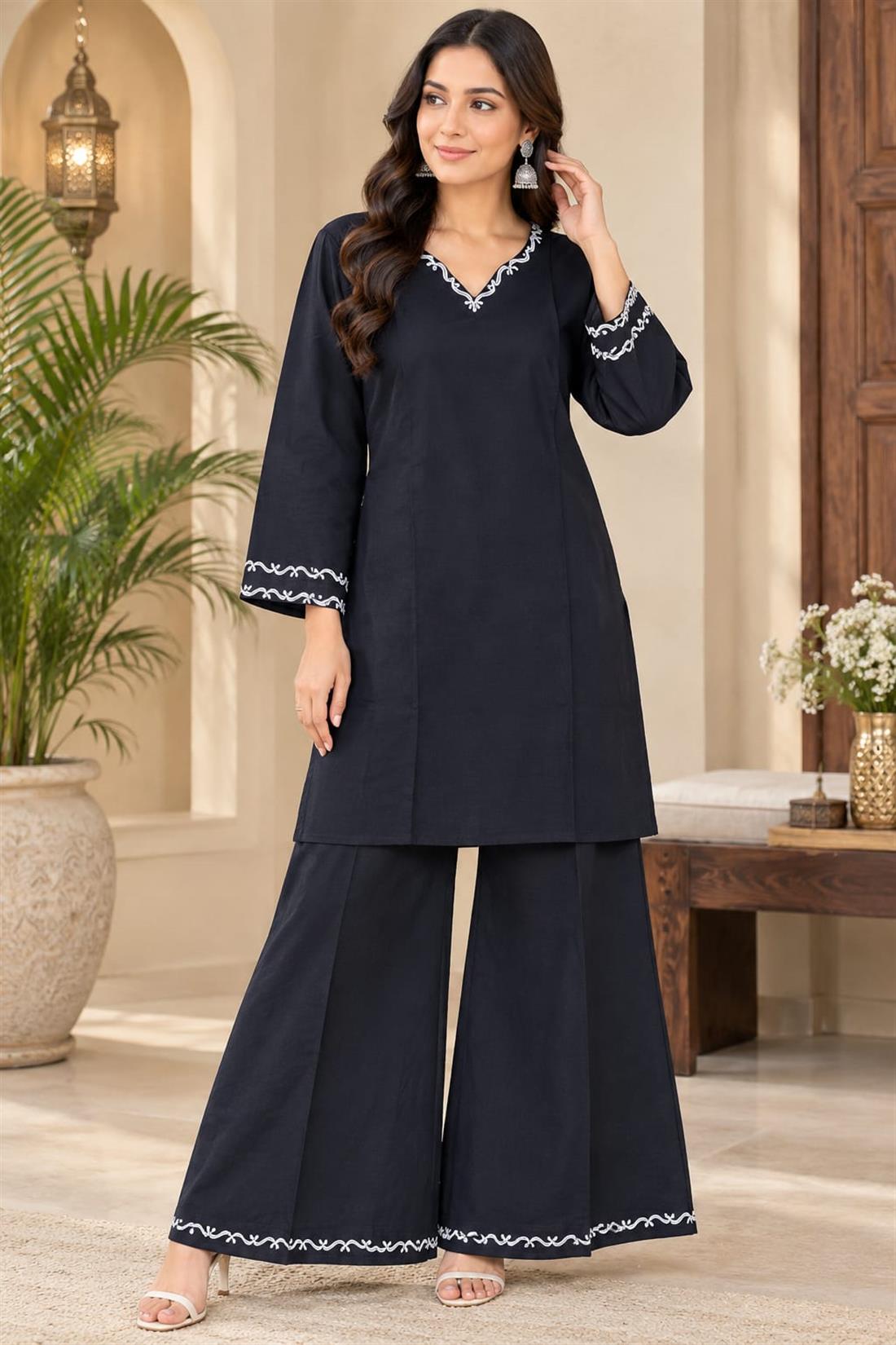 LADIES 2 PIECE SUIT