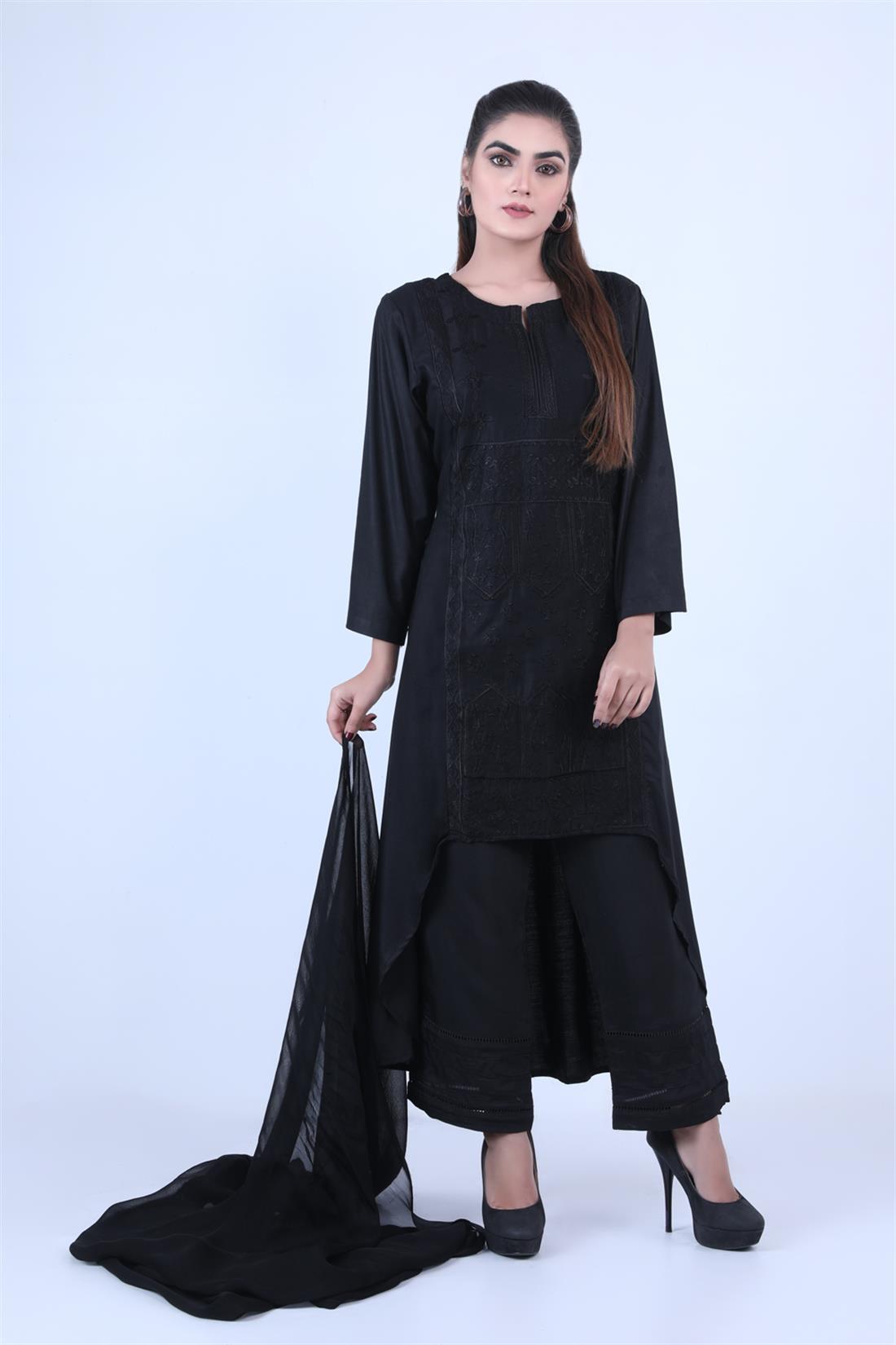 Black Embroidered 3 Piece Linen Kameez with Chiffon Dupatta & Trouser