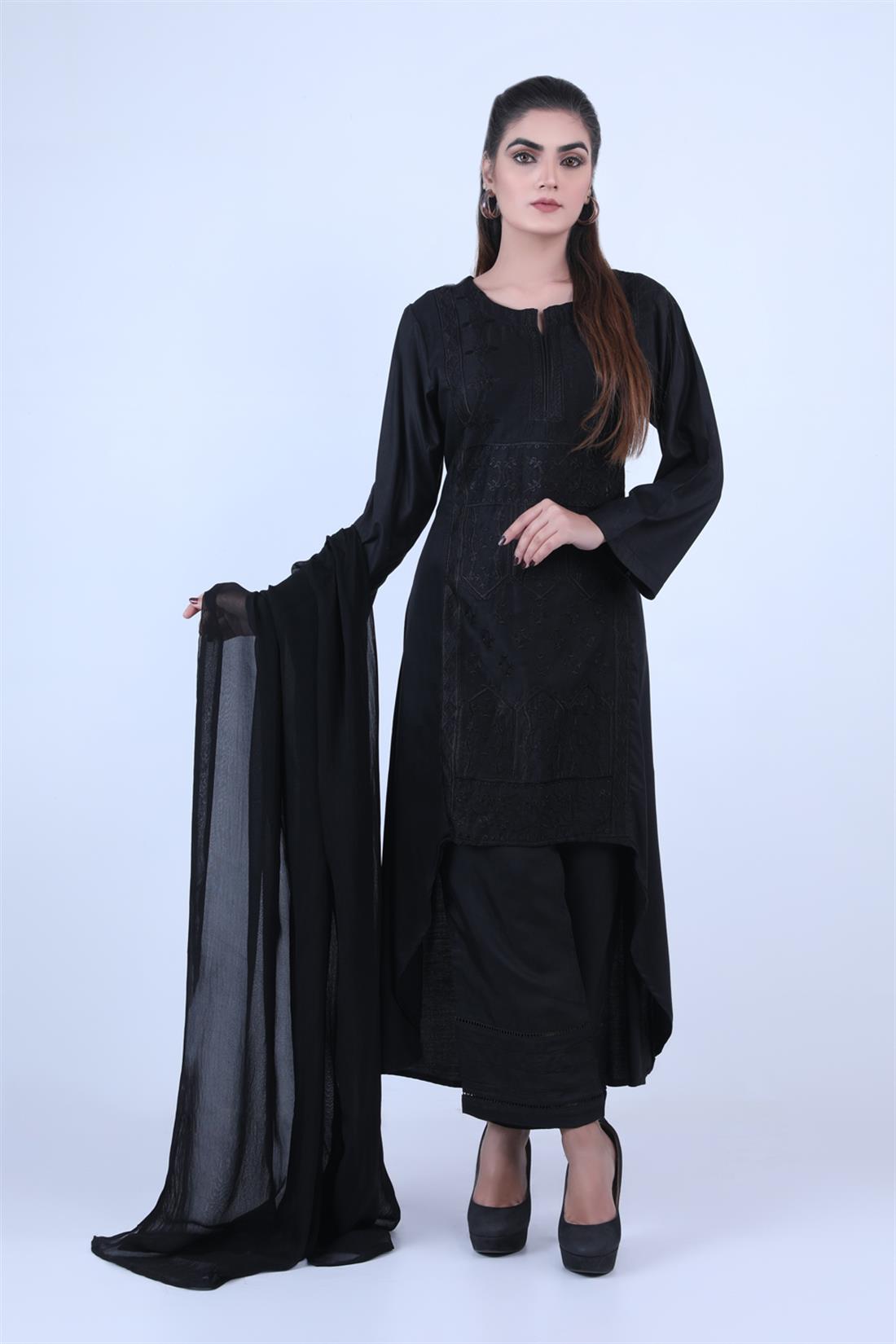 Black Embroidered 3 Piece Linen Kameez with Chiffon Dupatta & Trouser