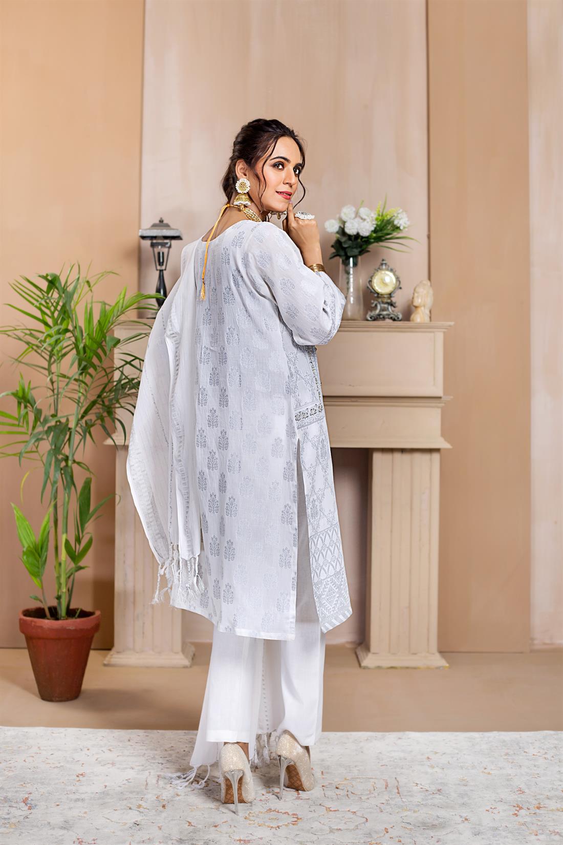 White Printed Cotton Ladies Readymade