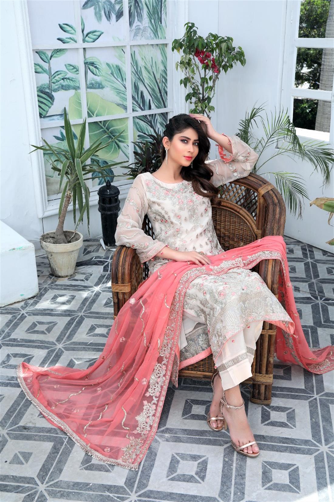 X-large Size Suit Might Come with Shalwar.