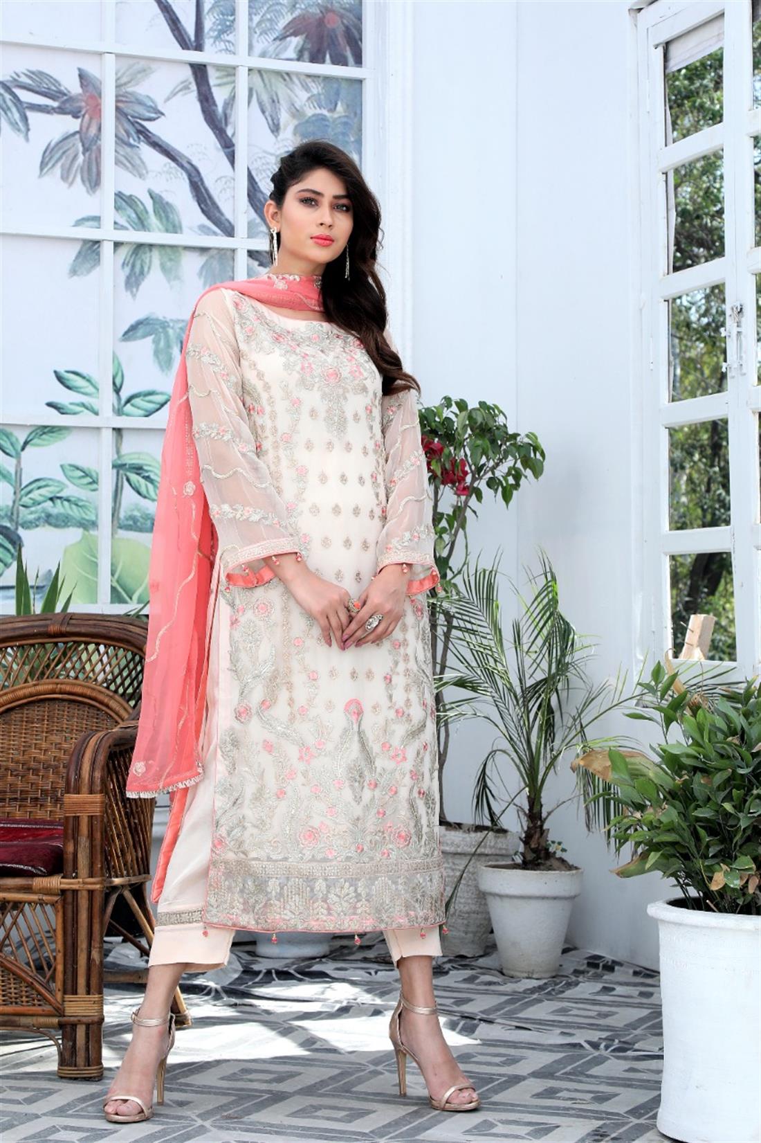 X-large Size Suit Might Come with Shalwar.