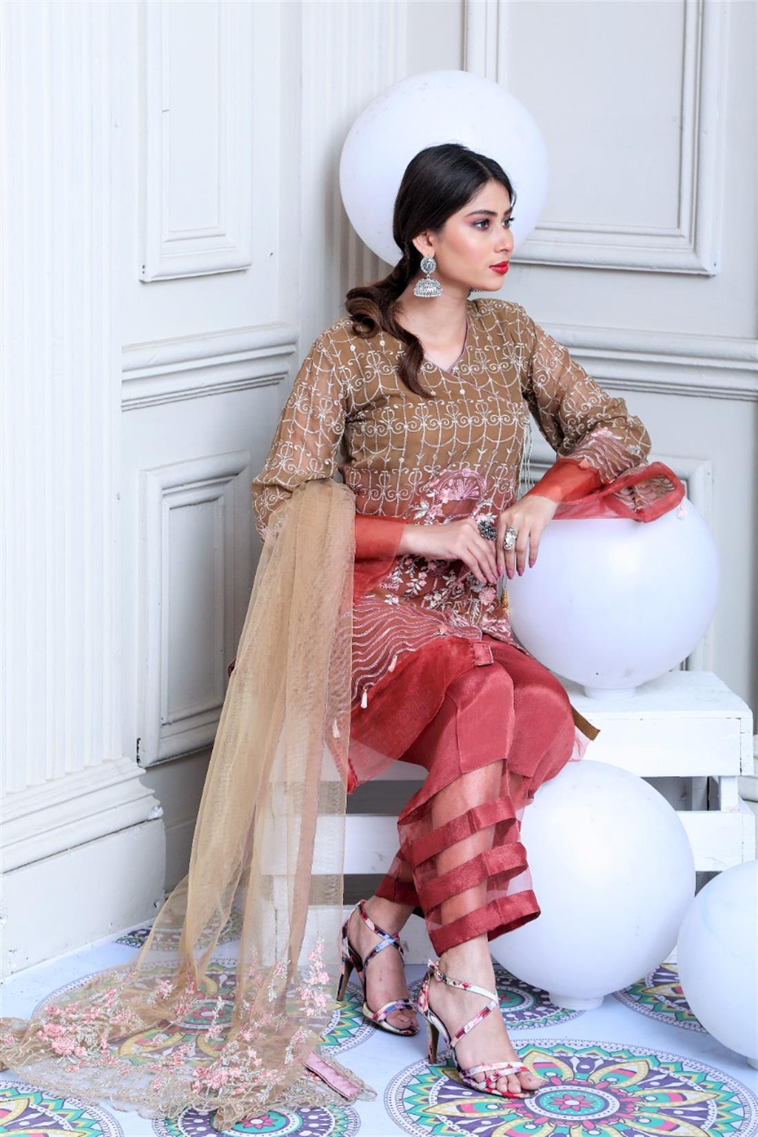 Ladieswear Readymade 3 Piece Embroidered Salwar Suit