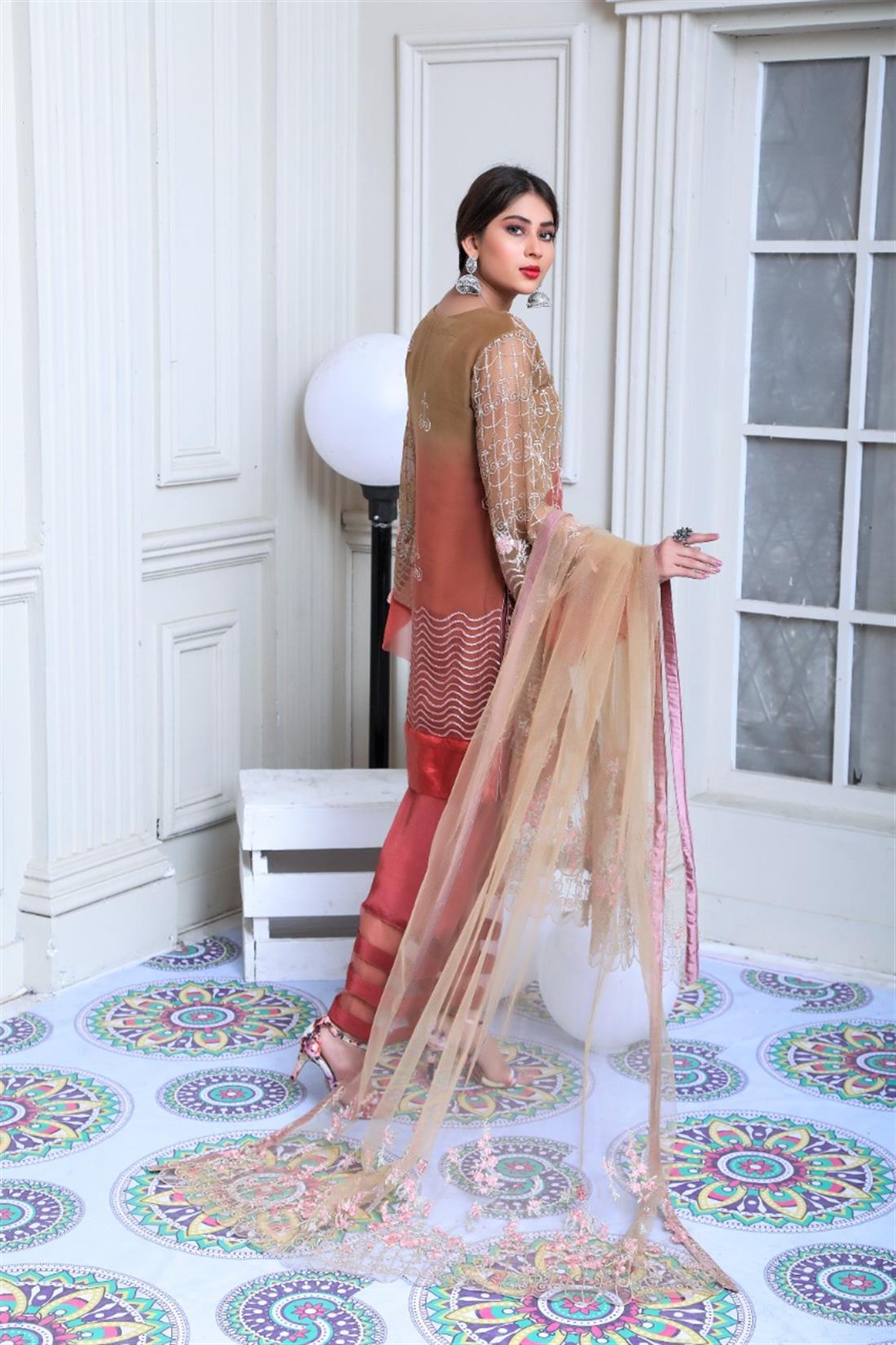 Ladieswear Readymade 3 Piece Embroidered Salwar Suit