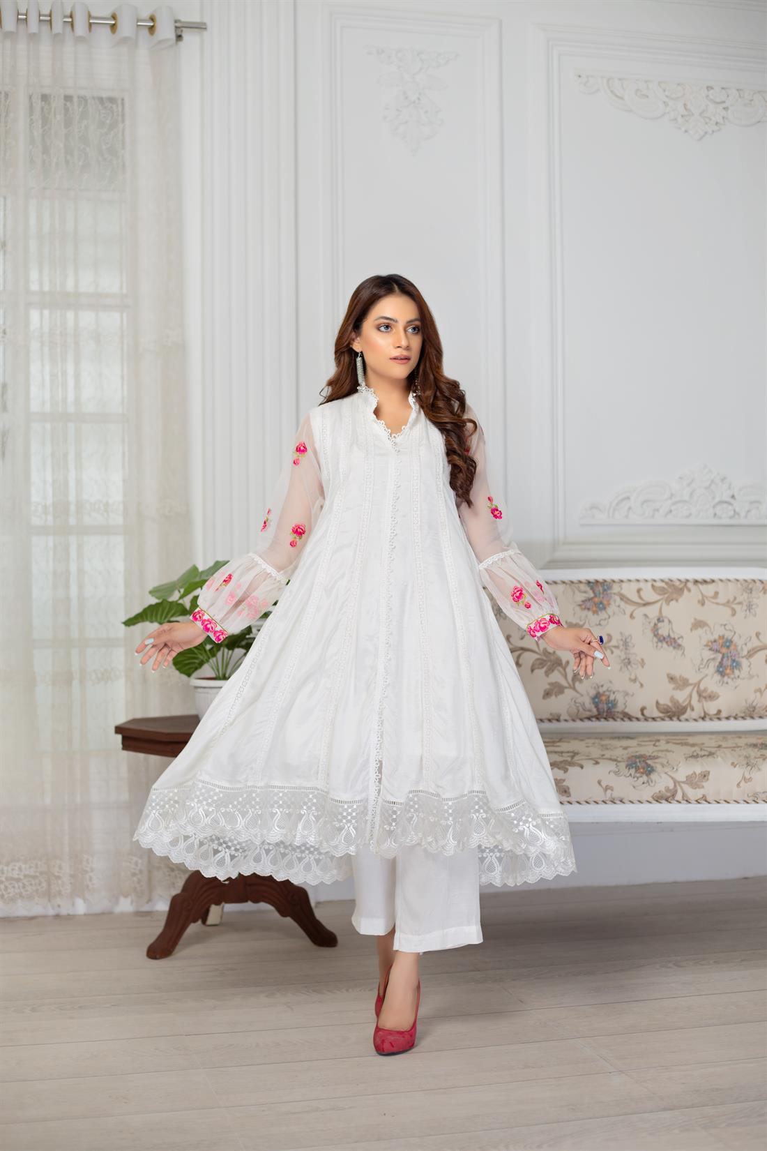 White 2 Piece Stunning Cotton Silk Pishwas with Pants