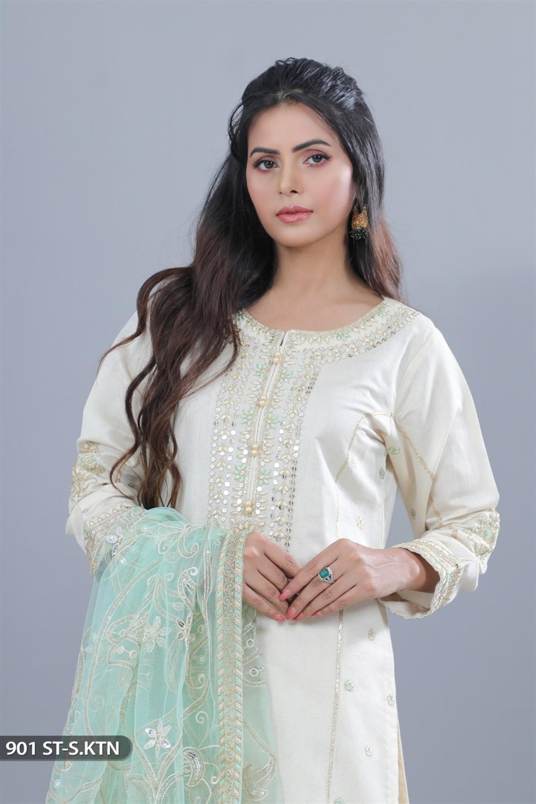 Skin Embroidered Net ShaPosh