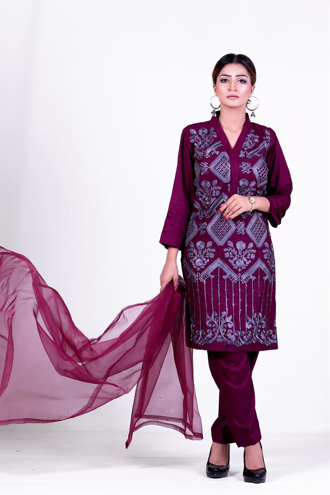 Purple Embroidered Organza Ladieswear Linen Salwar Kameez with Dupatta