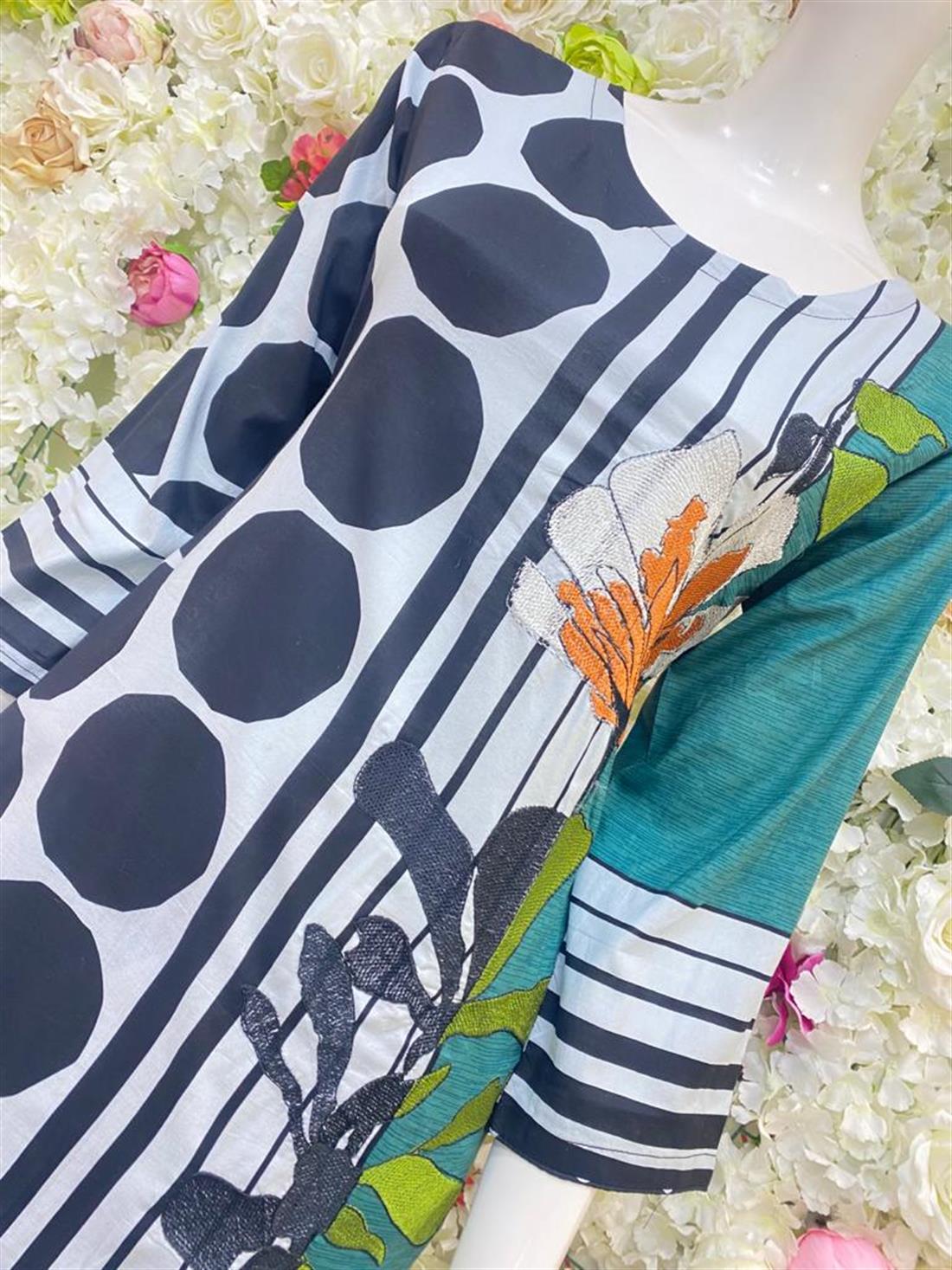 Black & Multicolour Embroidered Chiffon Ladies Readymade