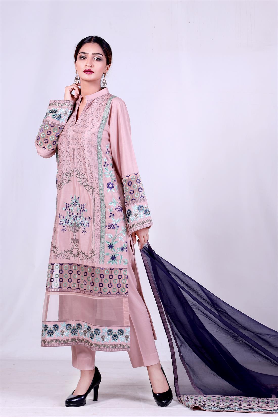 Tea Pink Embroidered Organza 3 Piece Linen Salwar Kameez with Dupatta