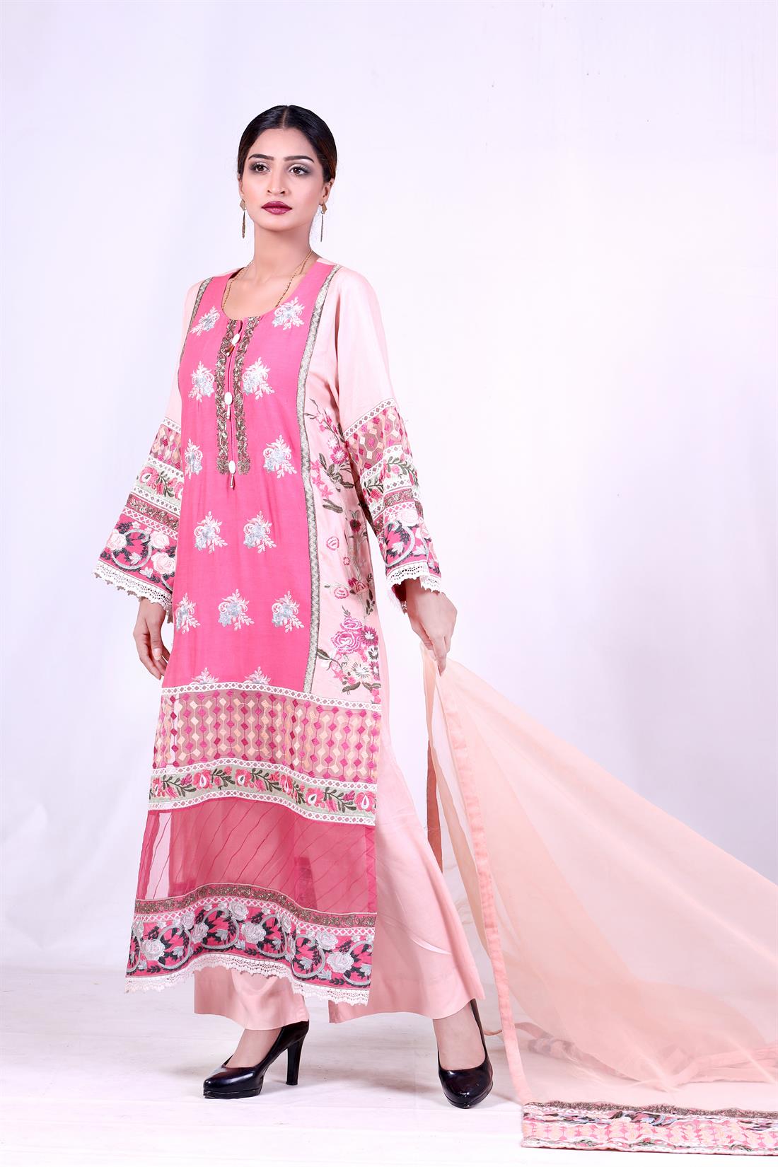 Pink & Peach Embroidered Organza Pink/Peach 3 Piece Linen Salwar Kameez with Dupatta