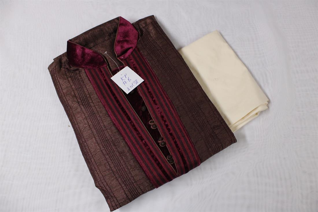 Aubergine Men’s Outfit