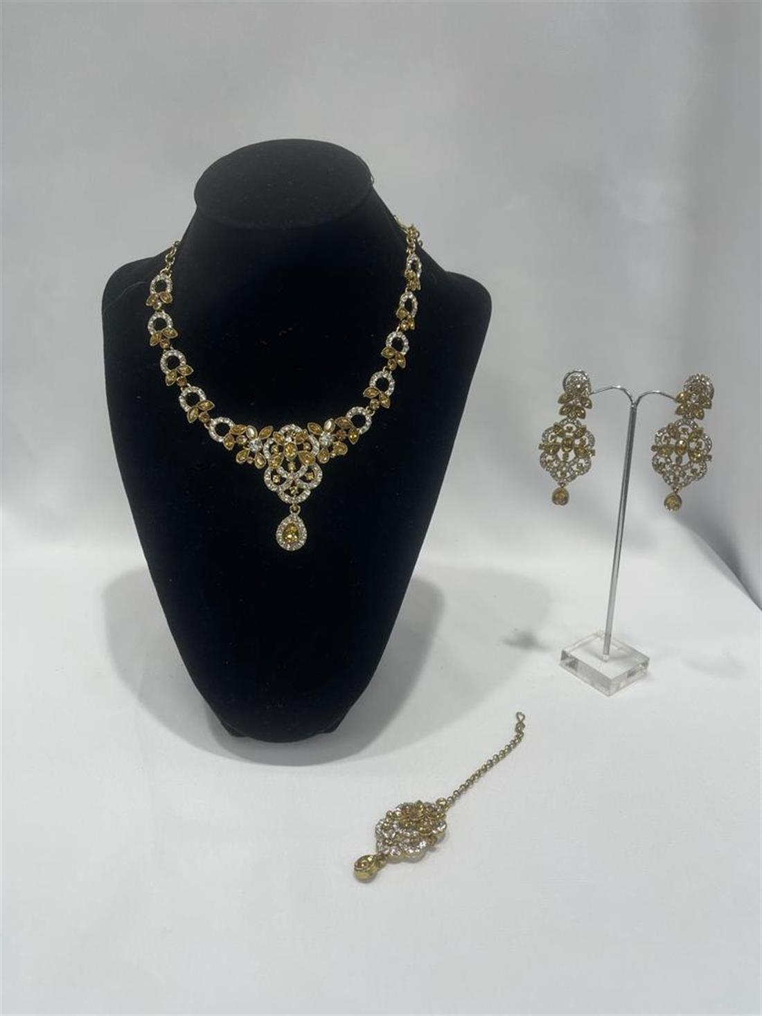 Gold & Silver Necklace Sets