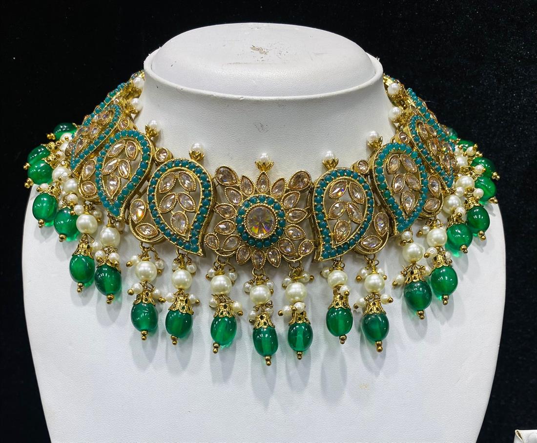 Green Necklace Sets