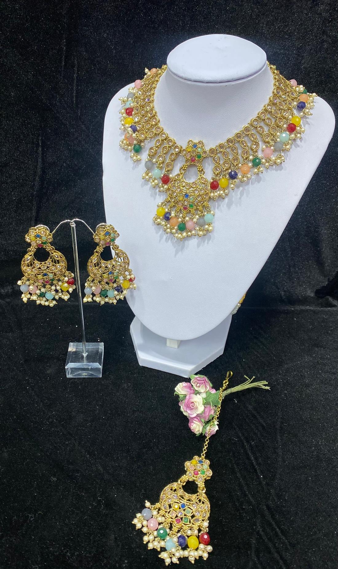 Multicolour & Gold Necklace Sets