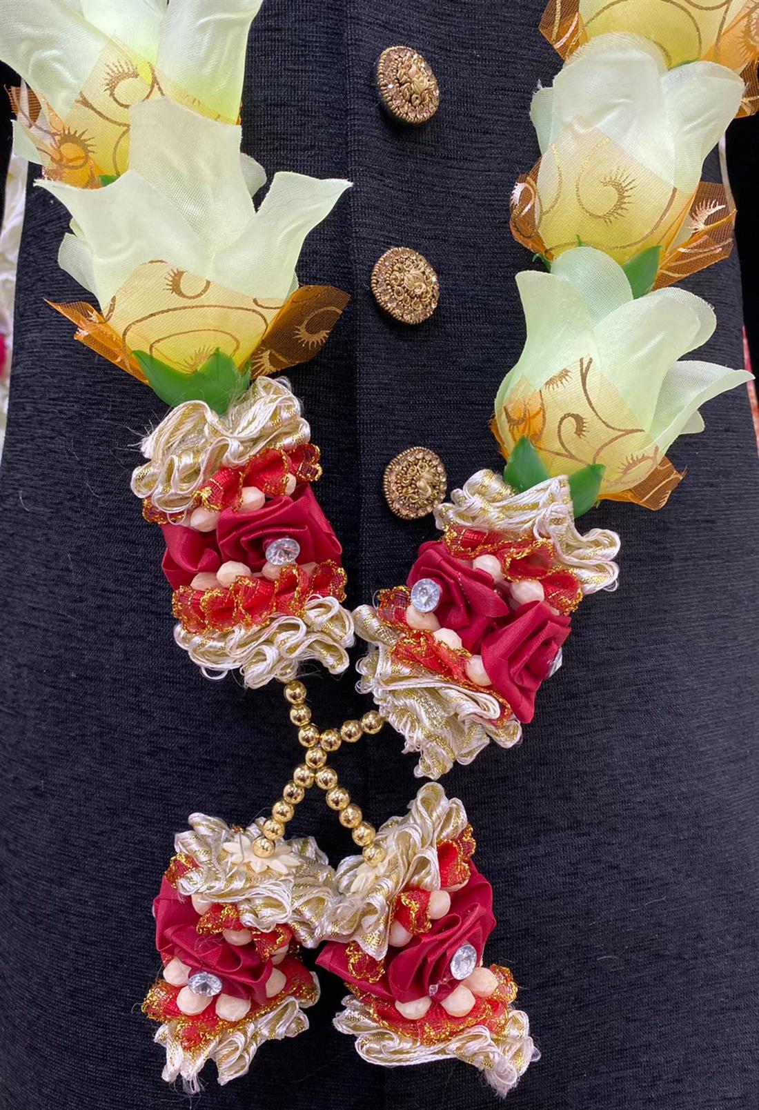 RED & Cream Party Shop