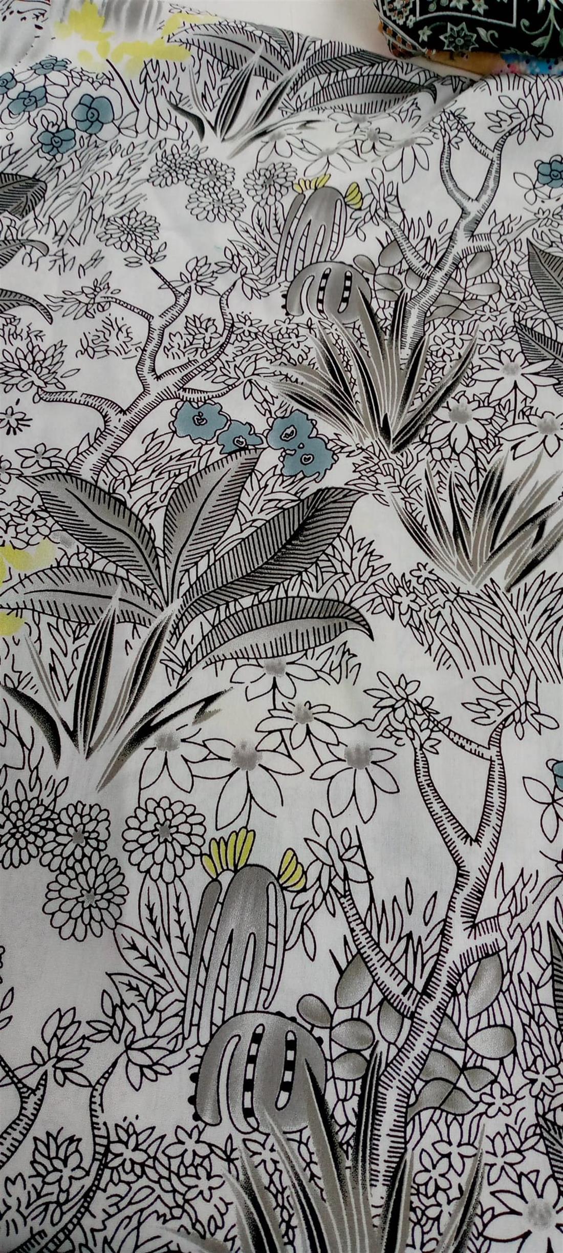 Grey & Multicolour Printed Viscose 2 Yards